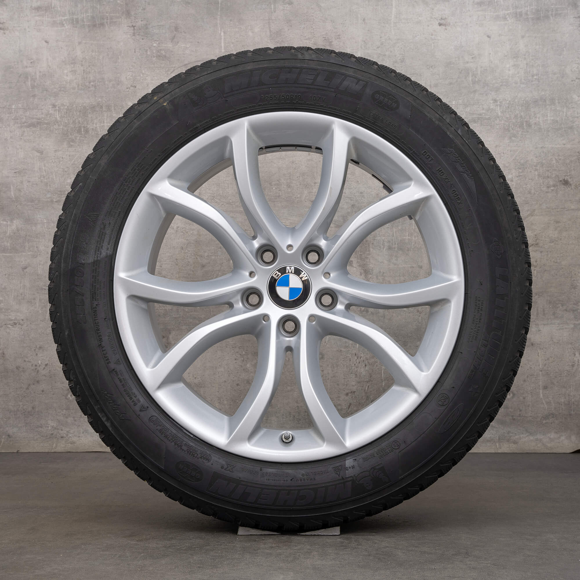 BMW X6 F16 E71 vinterhjul 19 tums fälgar styling 594 vinterdäck