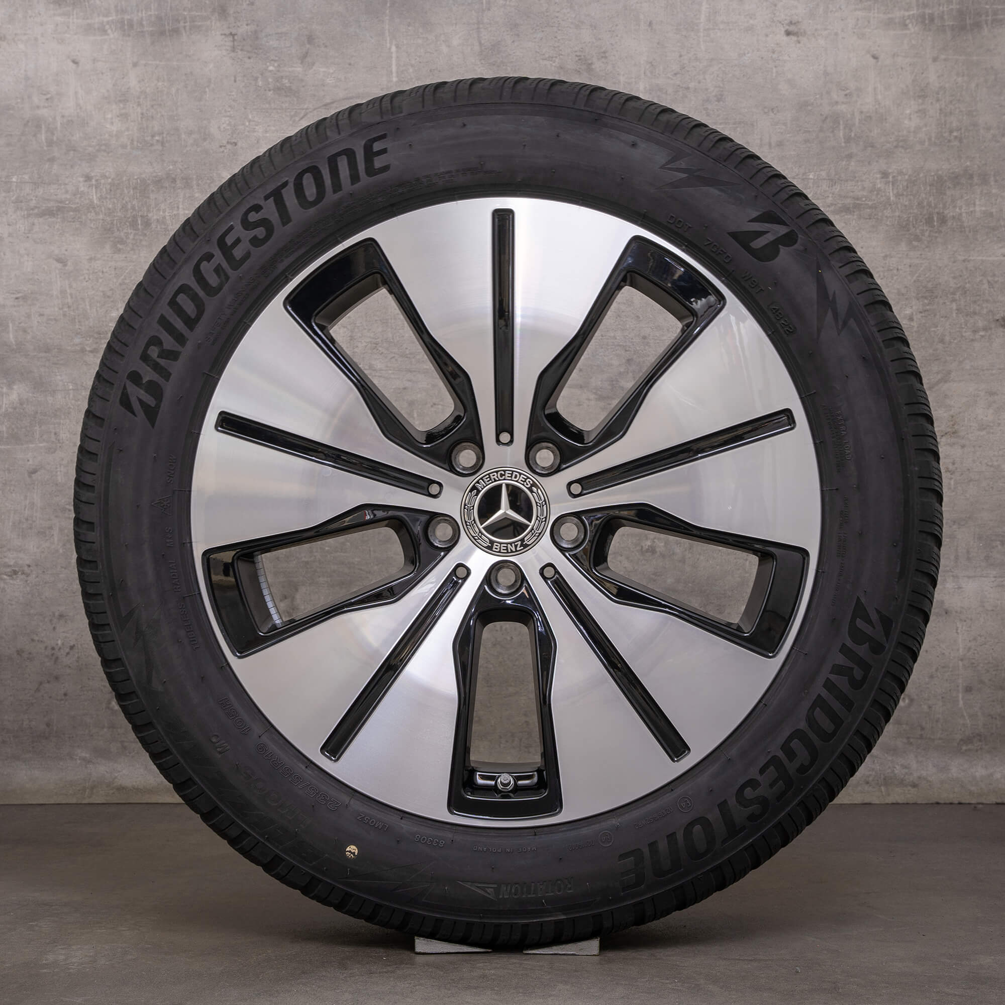Original Mercedes Benz EQC llantas de invierno 19 pulgadas N293 5mm A2934010100 negro brillante torneado