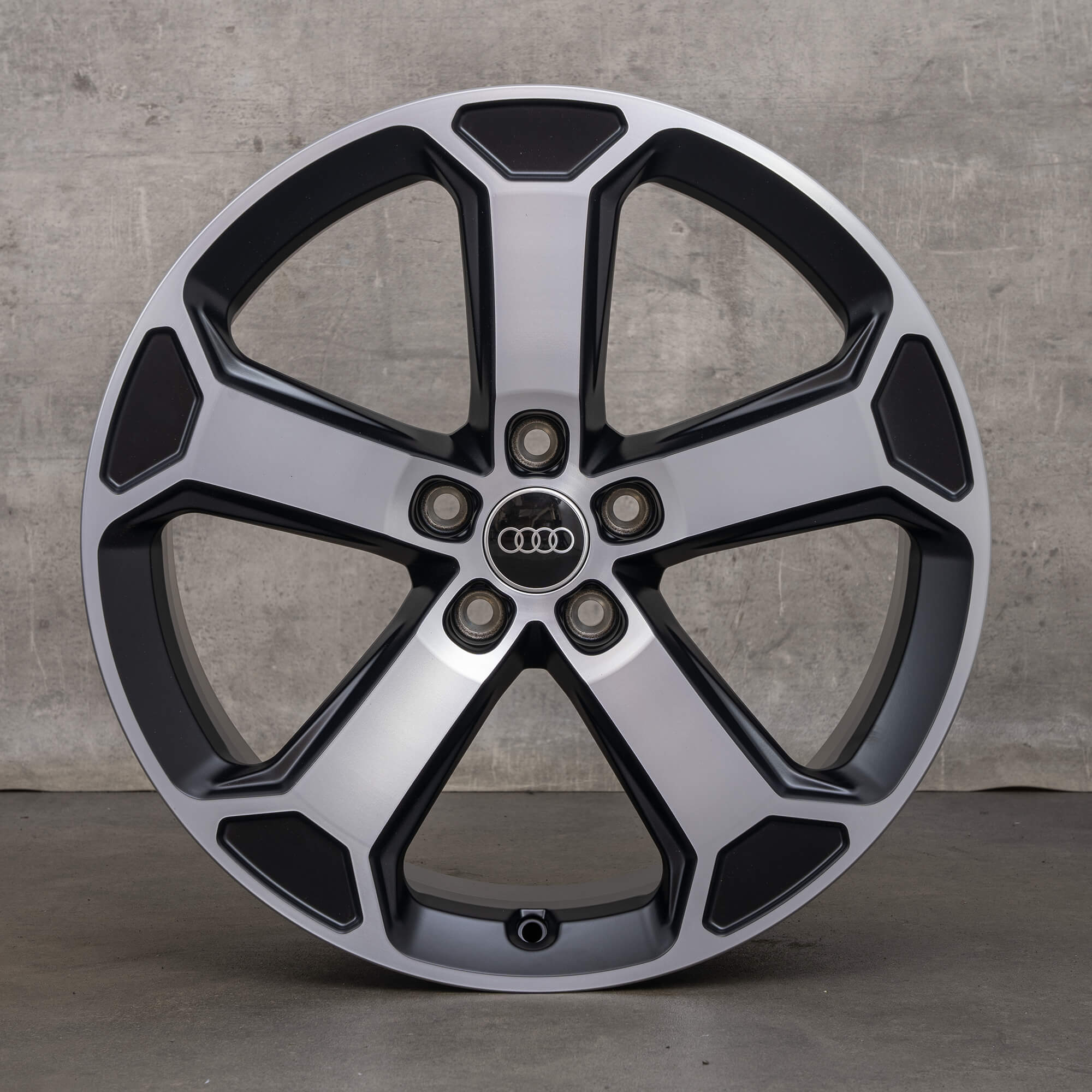 Alkuperäiset Aidot Audi Q2 SQ2 -vanteet 19 tuuman GA 81A071499 mustat mattapeilipintaiset vanteet musta