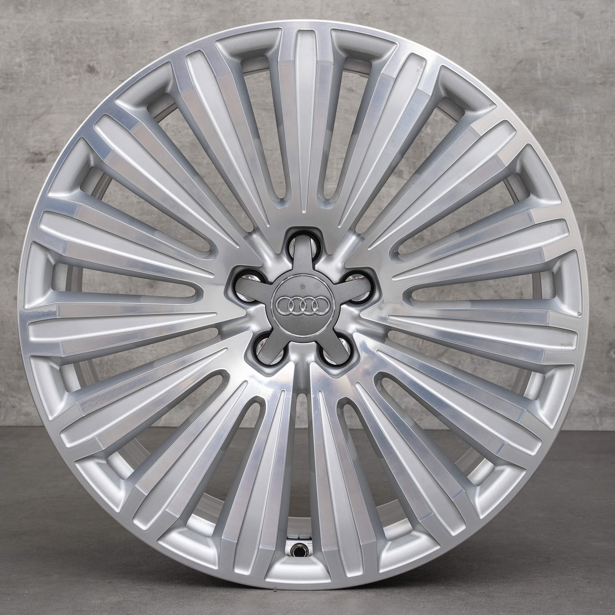 Audi A8 S8 4H D4 20 Zoll Felgen 4H0601025AL silber glanzgedreht