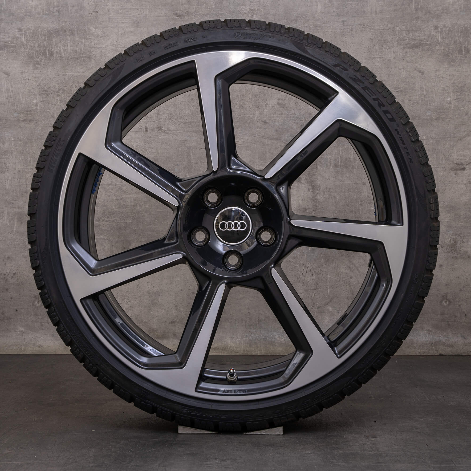 Original Audi TT TTS TTRS vinterhjul 20 tum 8S fälgar / fälg 8S0601025CD Rotor Design titan polerad