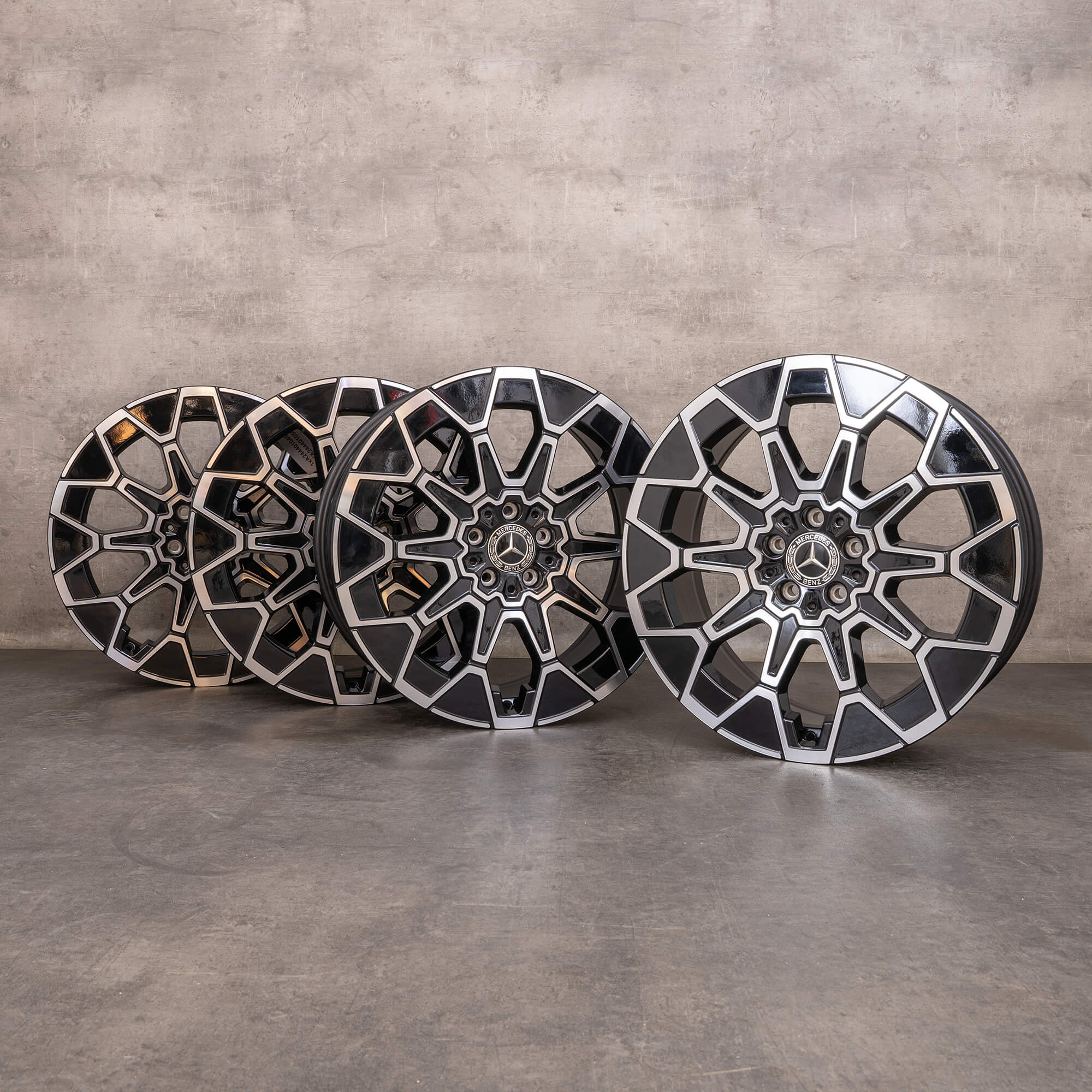 Oryginalne felgi Mercedes Benz GLB EQ 20 cali X244 A2444010400 A2444010500 Aerodynamics czarne Polerowane