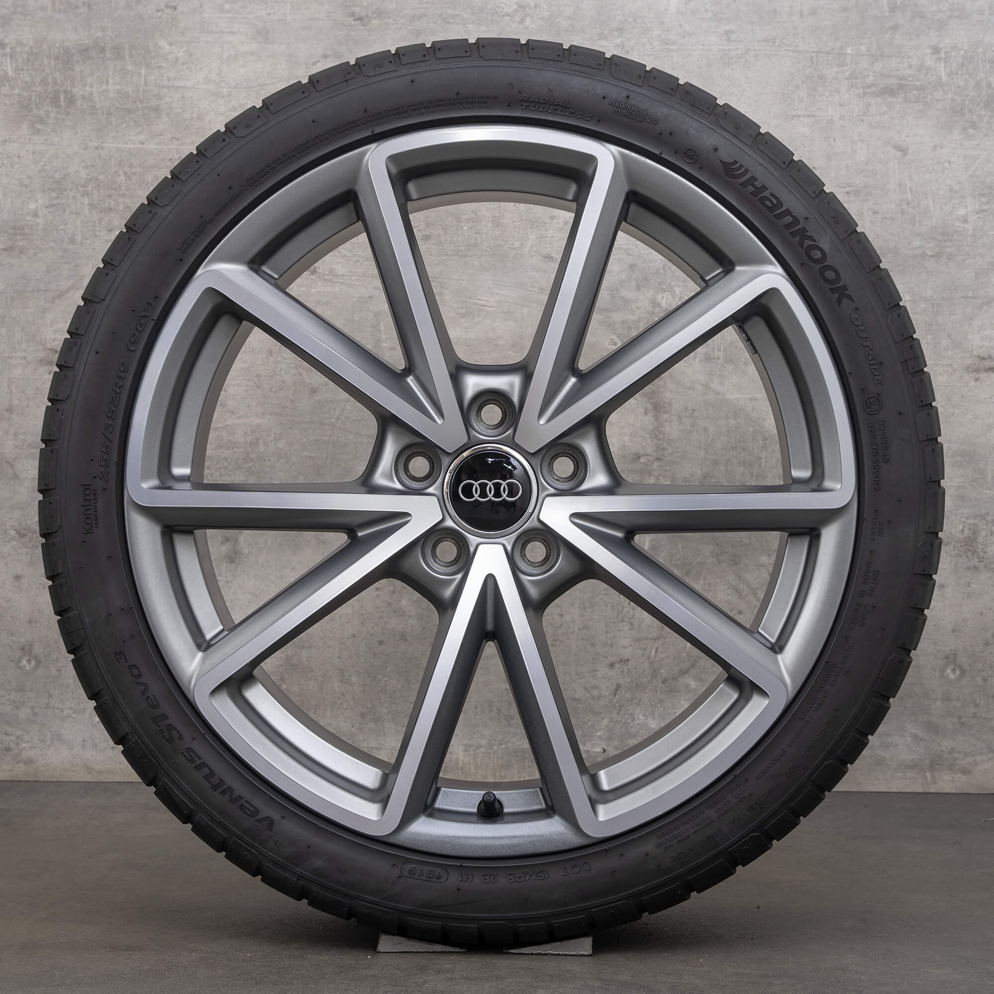 Audi A4 S4 B8 8K summer wheels 19 inch rims tires rotor 8K0601025CT