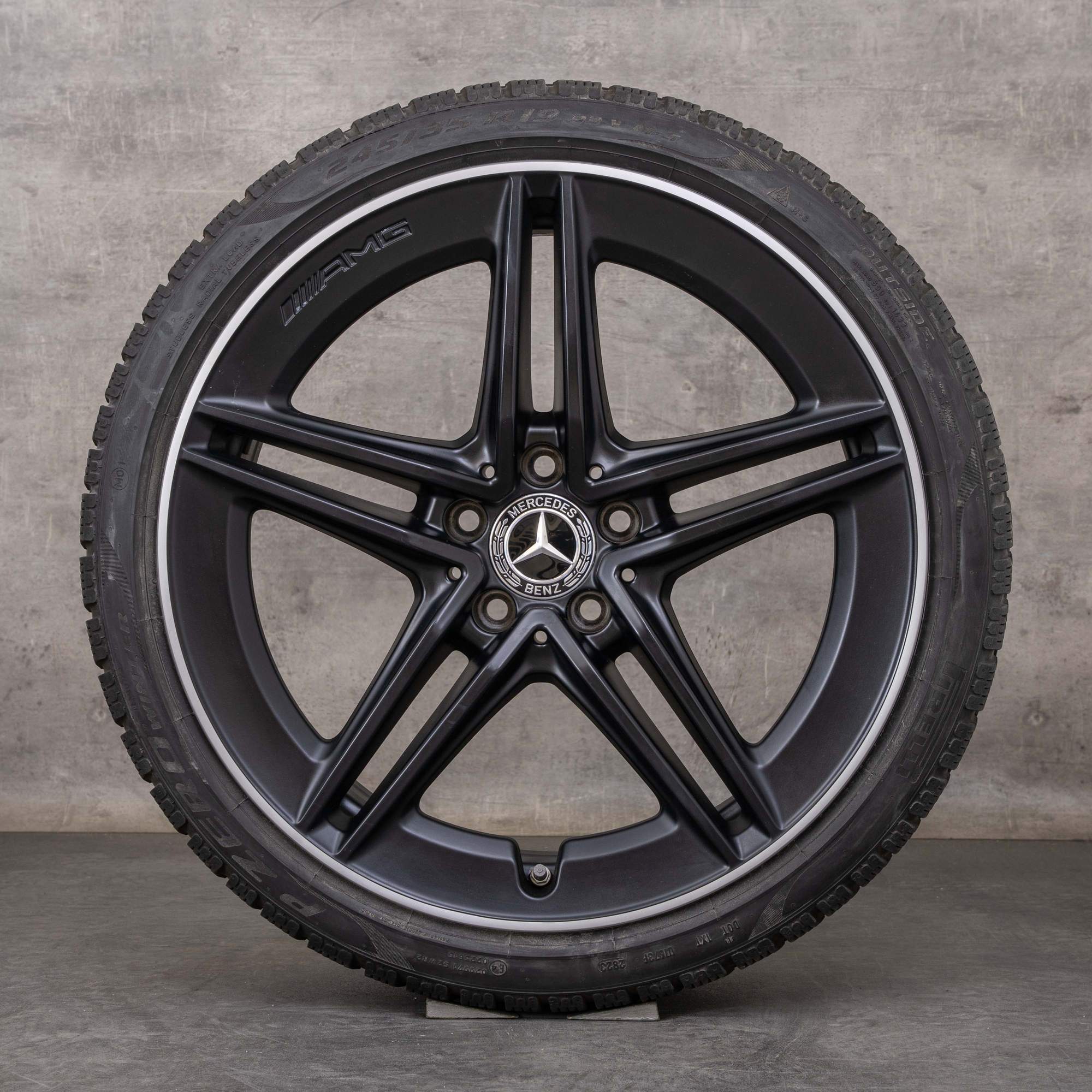 Alkuperäiset Mercedes Benz A-sarjan A 45 CLA AMG talvirenkaat 19 tuuman W177 X118 C118 vanteet A1774012300 musta mattapintainen Kiillotettu pinta