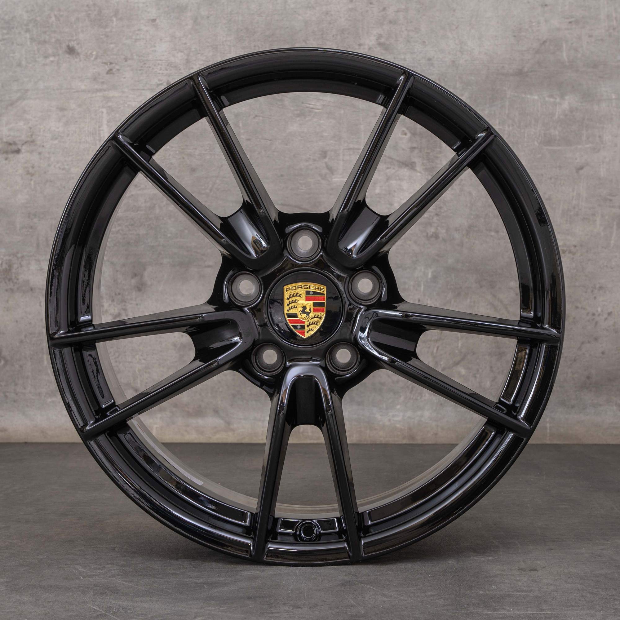 Oryginalne felgi Porsche 992 I 19 20 cali Carrera 992601025 992601025B czarny błyszczący