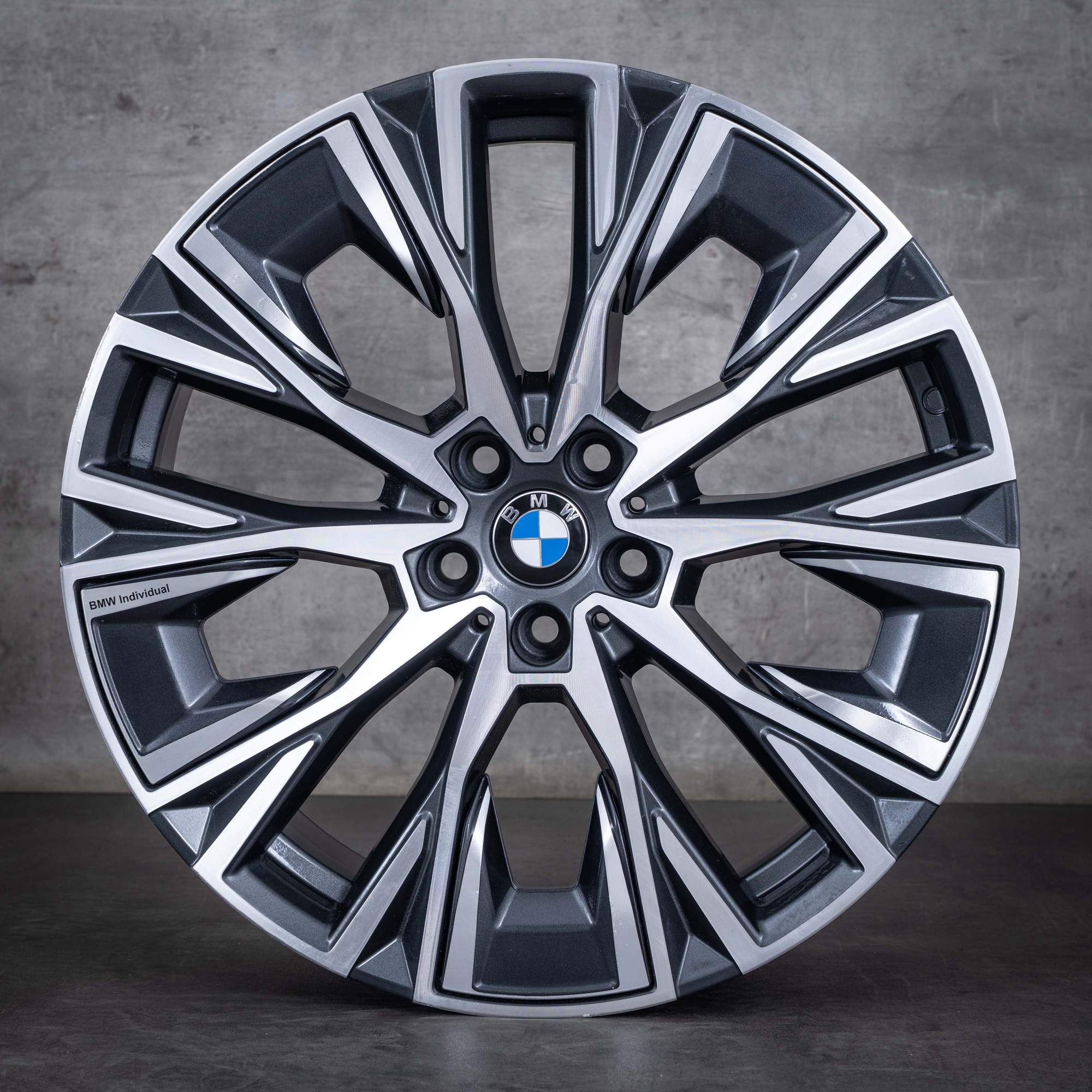 Oryginalne felgi BMW 20 cali seria 4 i4 G26 Gran Coupe Styling 862i 8747310 8747311 orbit grey glossy turned