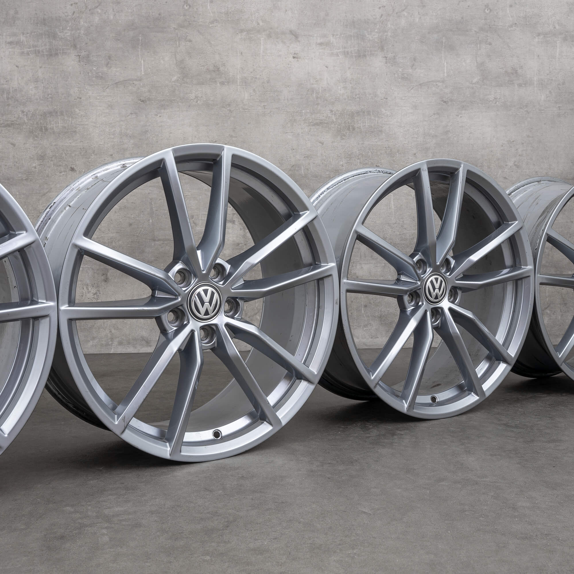 VW Golf 6 7 R GTI 19 inch rims 5G0601025AJ