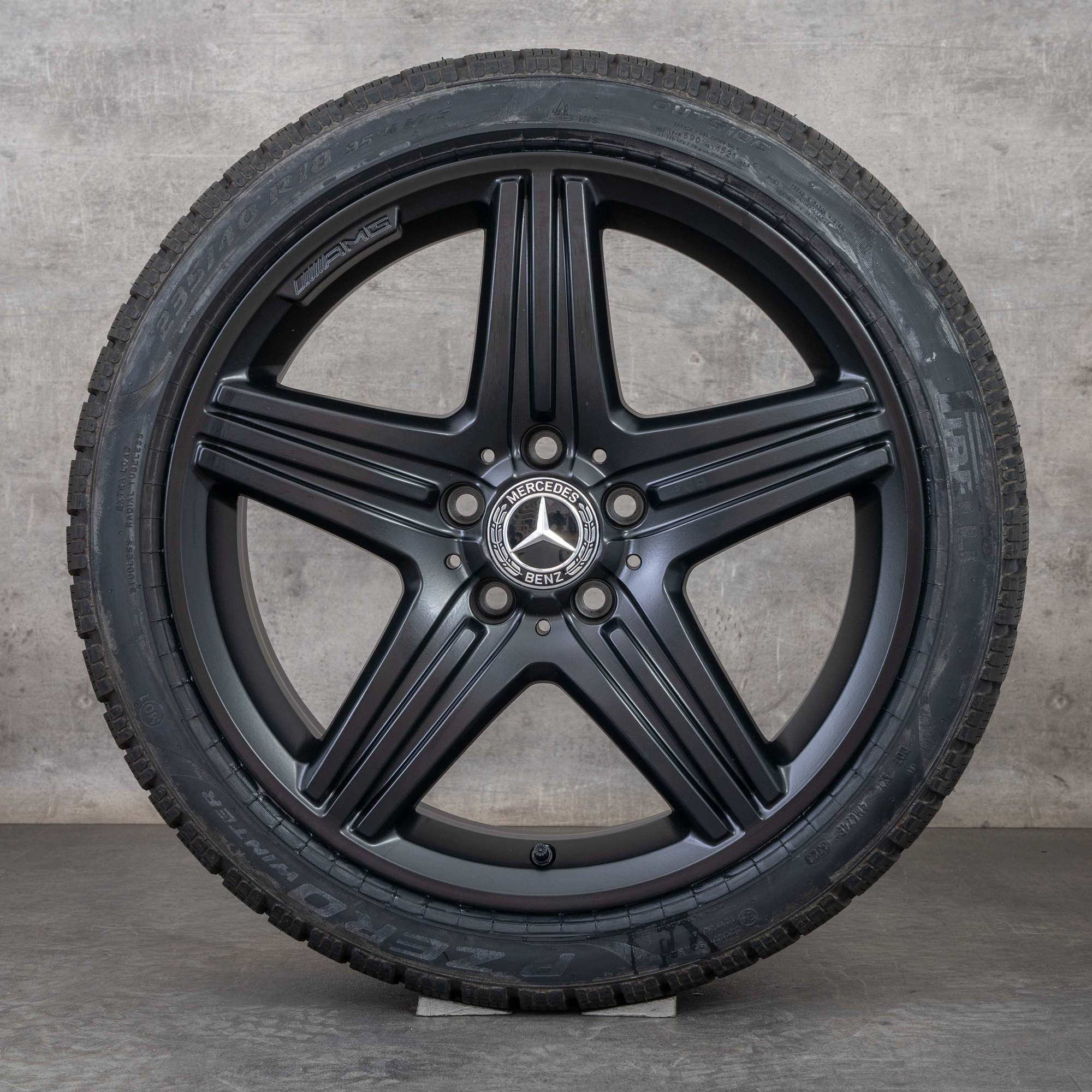 Alkuperäiset Mercedes Benz A-sarja A45 CLA45 AMG vanteet 18 tuuman W176 C117 kesäpyörät A1764010402 musta matta