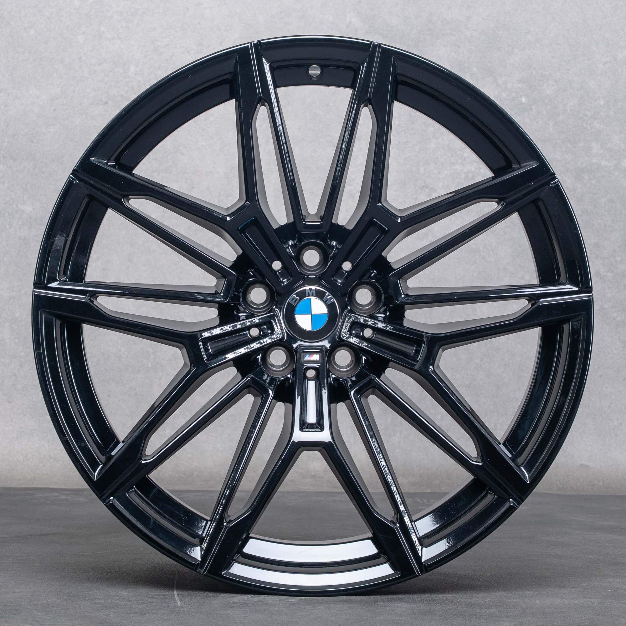Oryginalne felgi BMW M2 M3 M4 19 20 cali G87 G80 G81 G82 G83 Styling 930 M 7882869 7882870 czarne