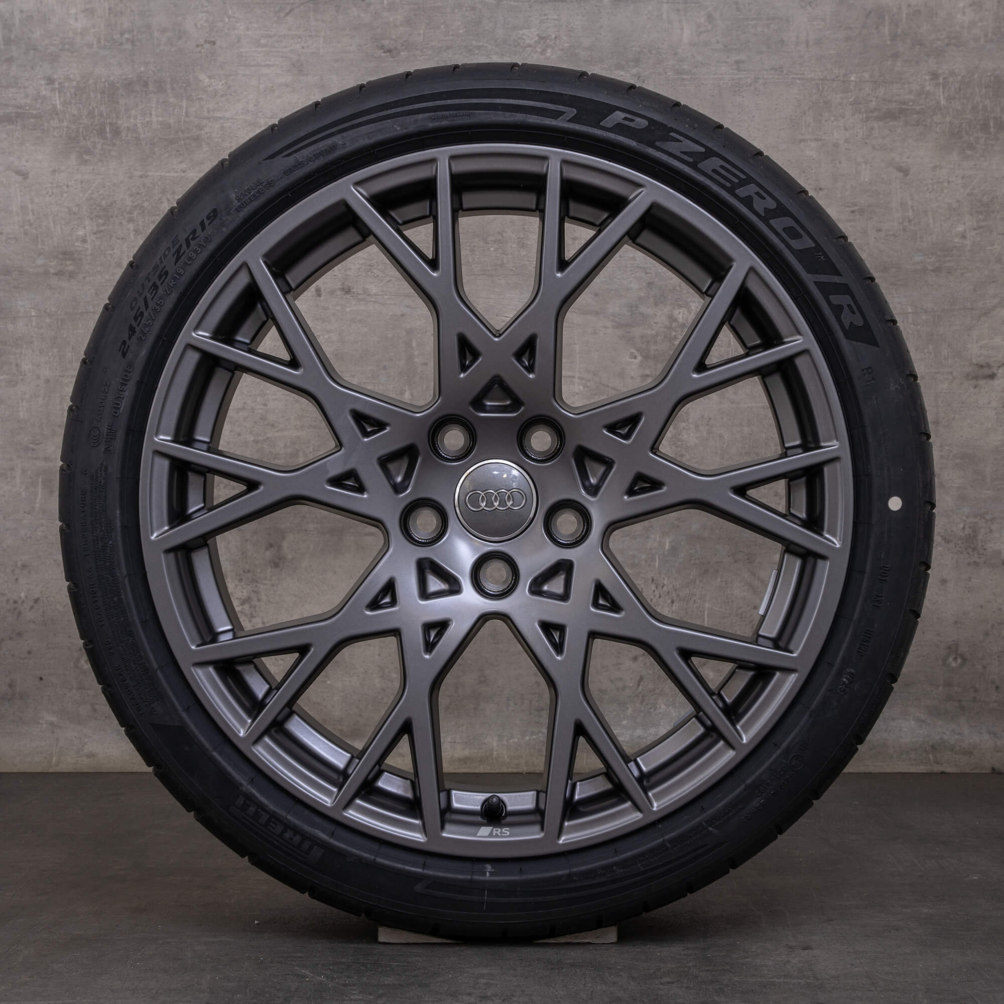 Original Audi RS3 Winterräder 19 Zoll 8Y Felgen 8Y0601025DF 8Y0601025DB titan matt NEU