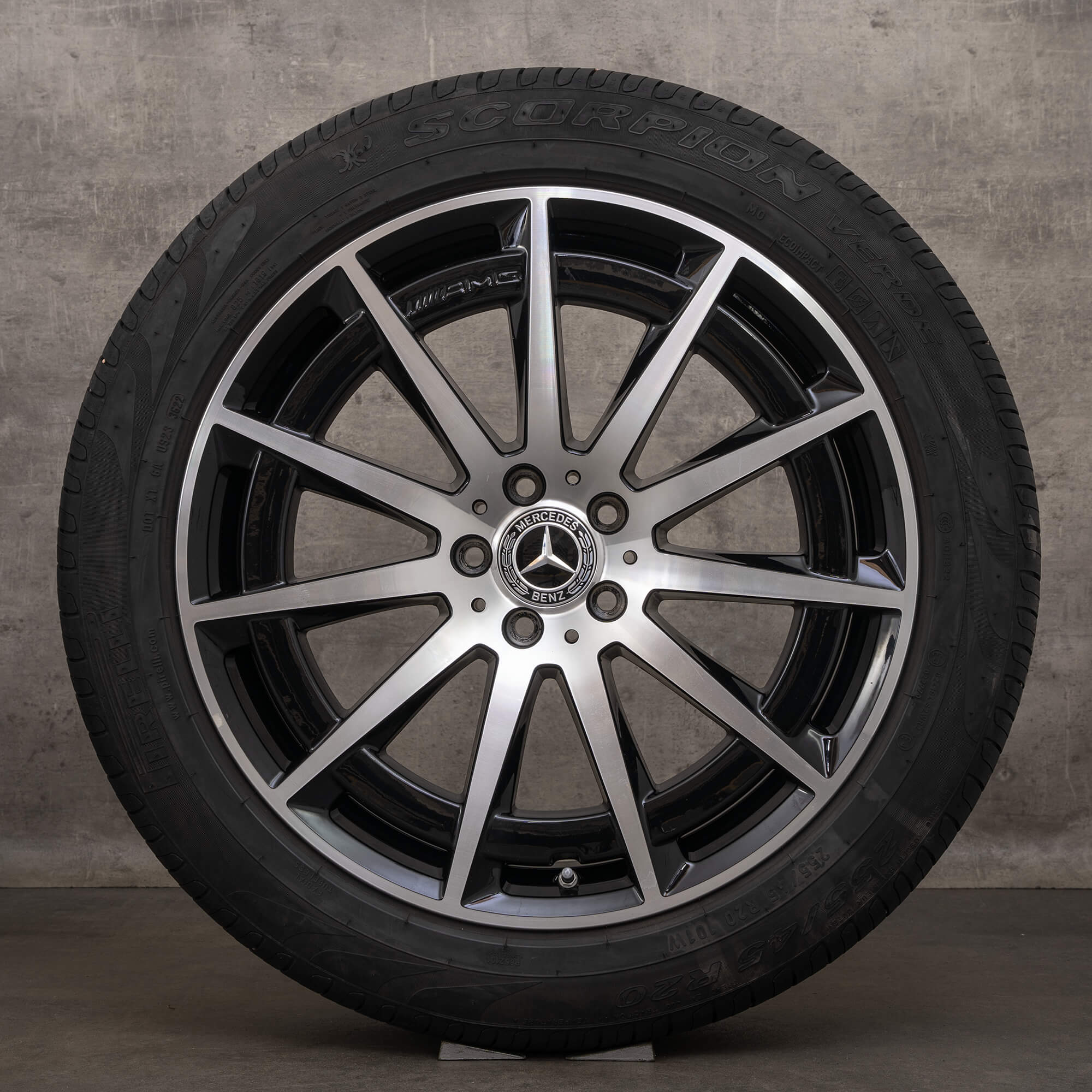 Originale AMG Mercedes EQC N293 20-tommers sommerdekk A2934010800 A2934010900