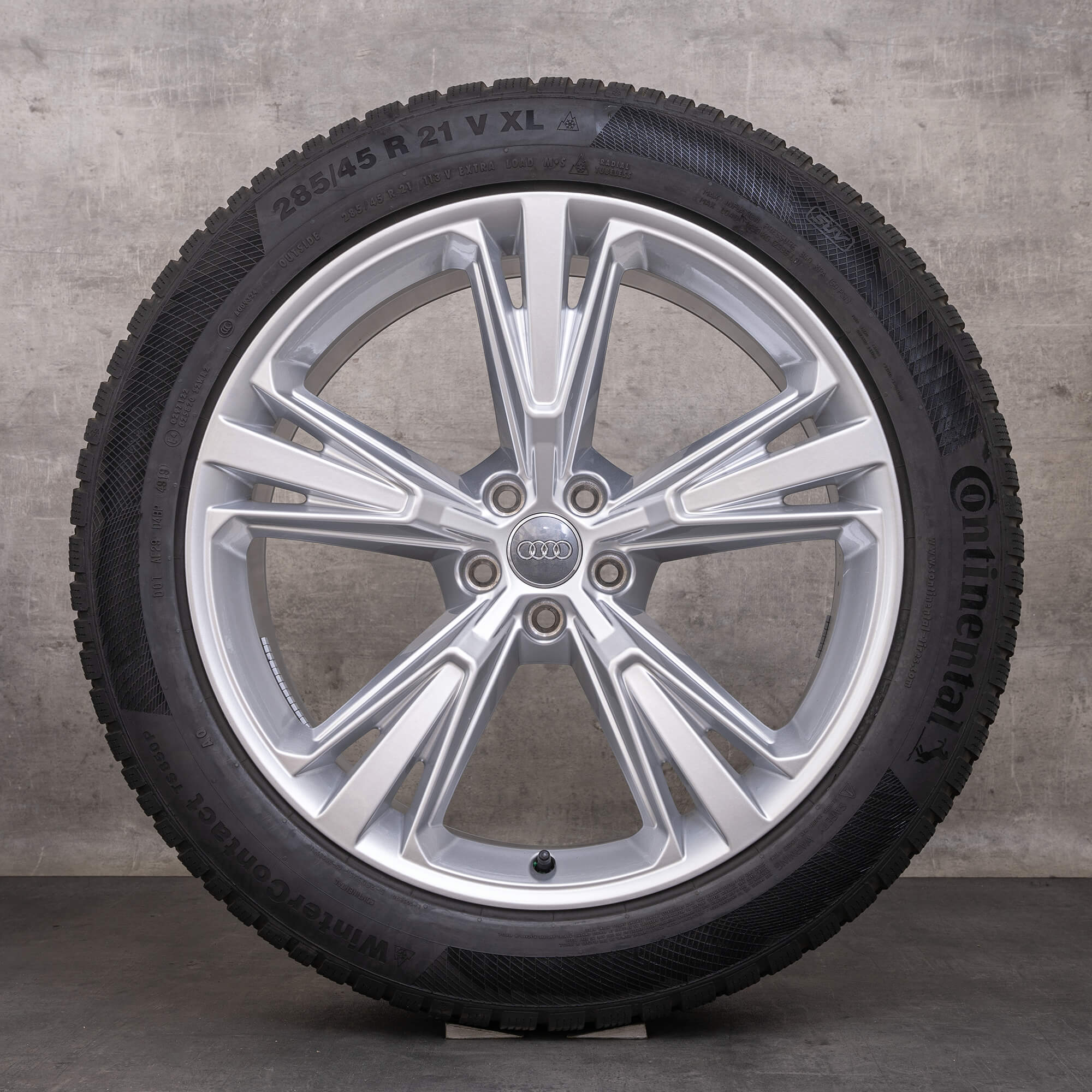 Originale Audi Q8 SQ8 4M vinterhjul 21 tommers felger 4M8601025H sølv