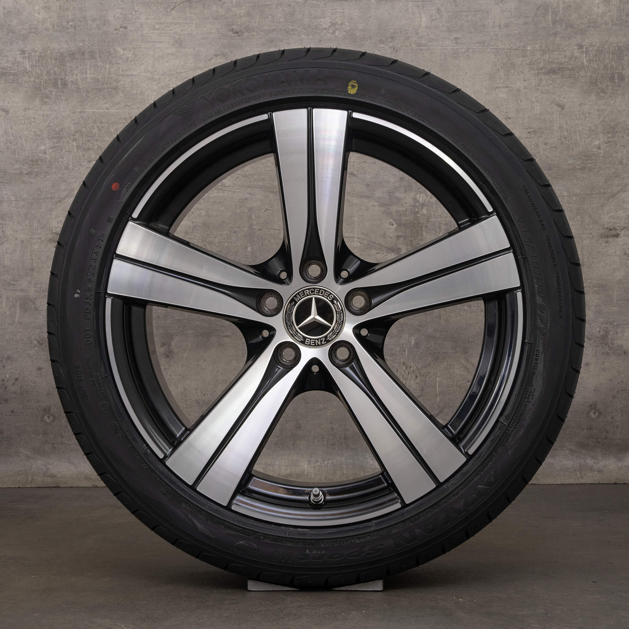 Alkuperäiset Mercedes C-sarjan W206 S206 18 tuuman kesärenkaat A2064014700.