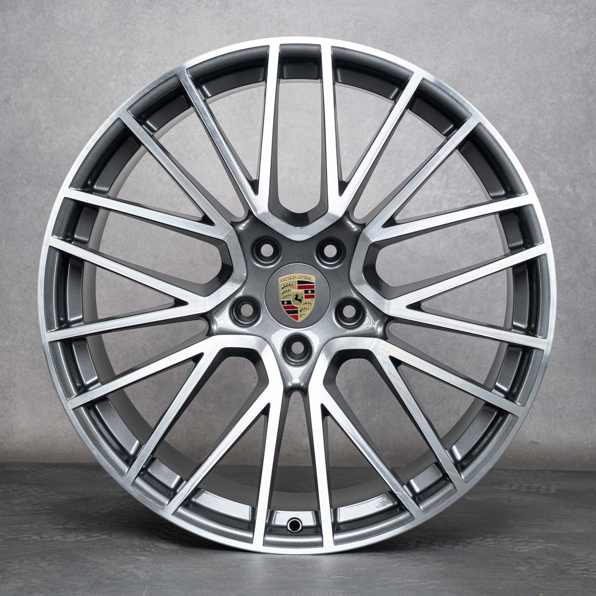 Oryginalne felgi Porsche Cayenne 9YA Coupe 22 cale 9Y3601025AL 9Y3601025AM RS Spyder polerowane tytanowe