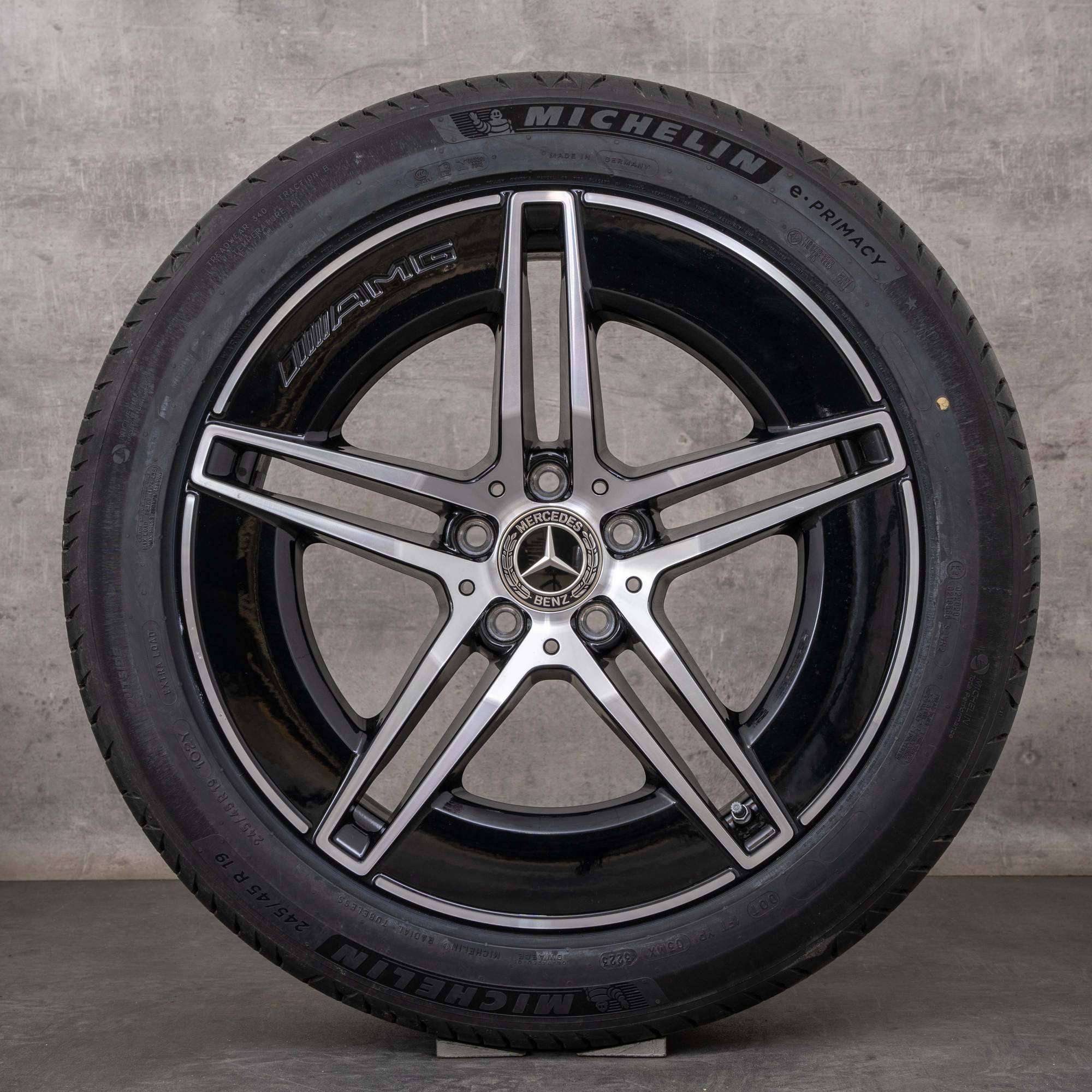 Oryginał Mercedes Benz CLE AMG felgi 18 cali C236 A236 koła letnie A2364011700 czarne polerowane NOWOŚĆ