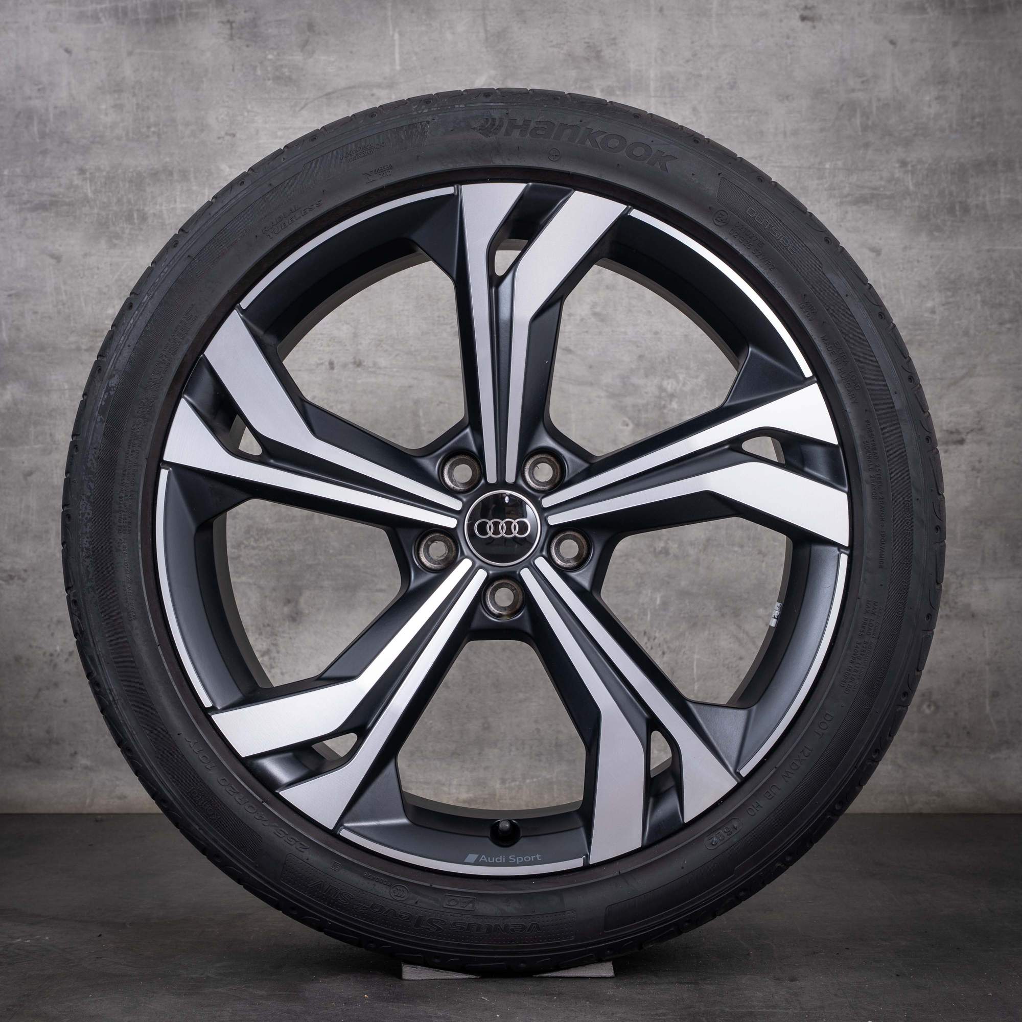 Orijinal Audi Q3 RS Q3 & Sportback Kış Lastikleri 20 inç F3 Jantlar 83A601025AC mat siyah elmas kesim