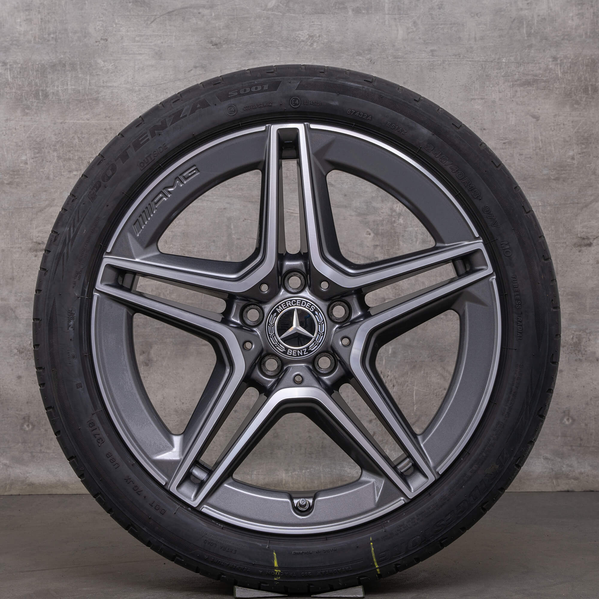 Jantes Mercedes Benz Classe C AMG de 18 polegadas W205 S205 C205 A205 Rodas verão A2054019500 A2054019600 cinzento himalaia brilhante torneado