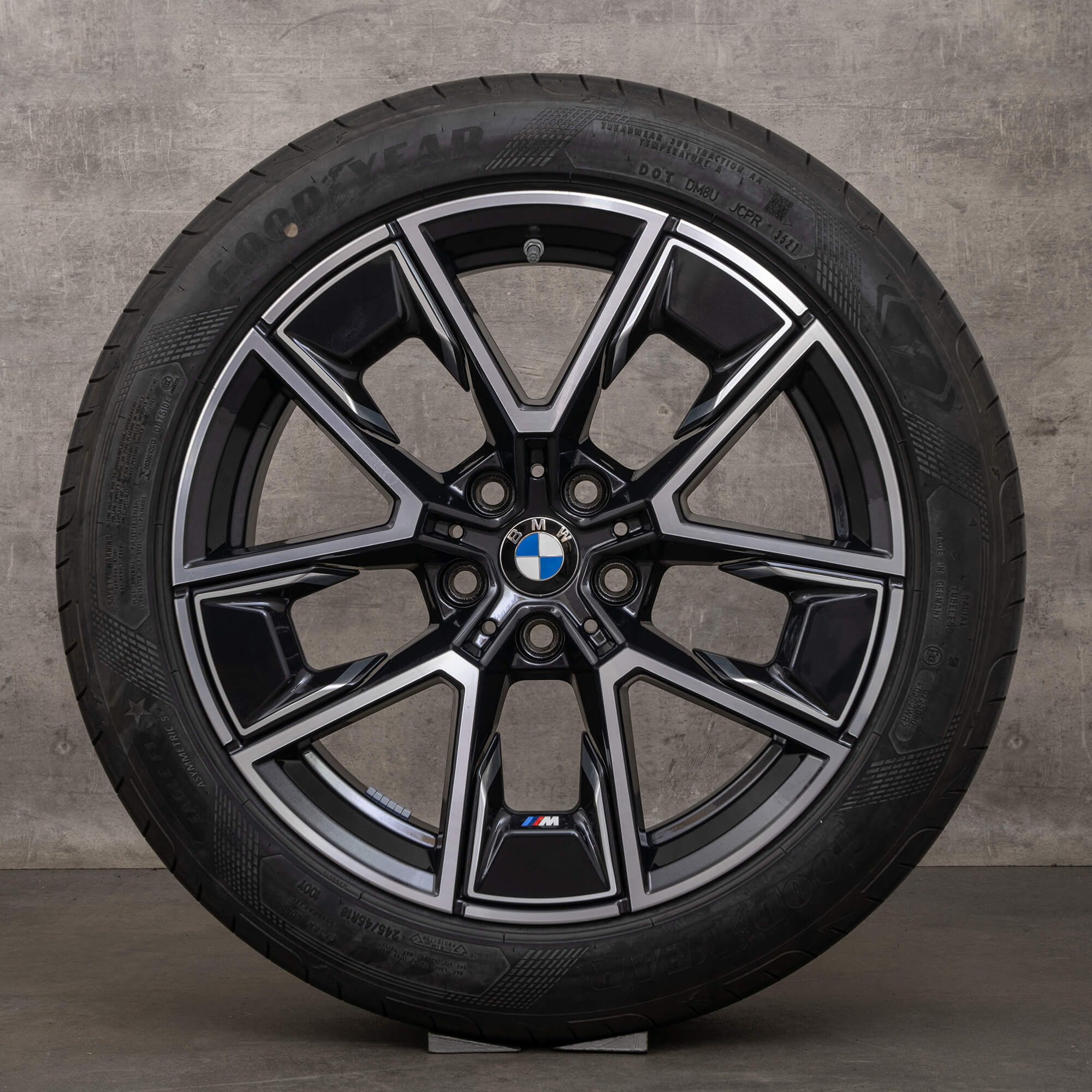Originale BMW 4er i4 G26 18 Zoll Felgen Sommerreifen Styling 858 Aerodynamik