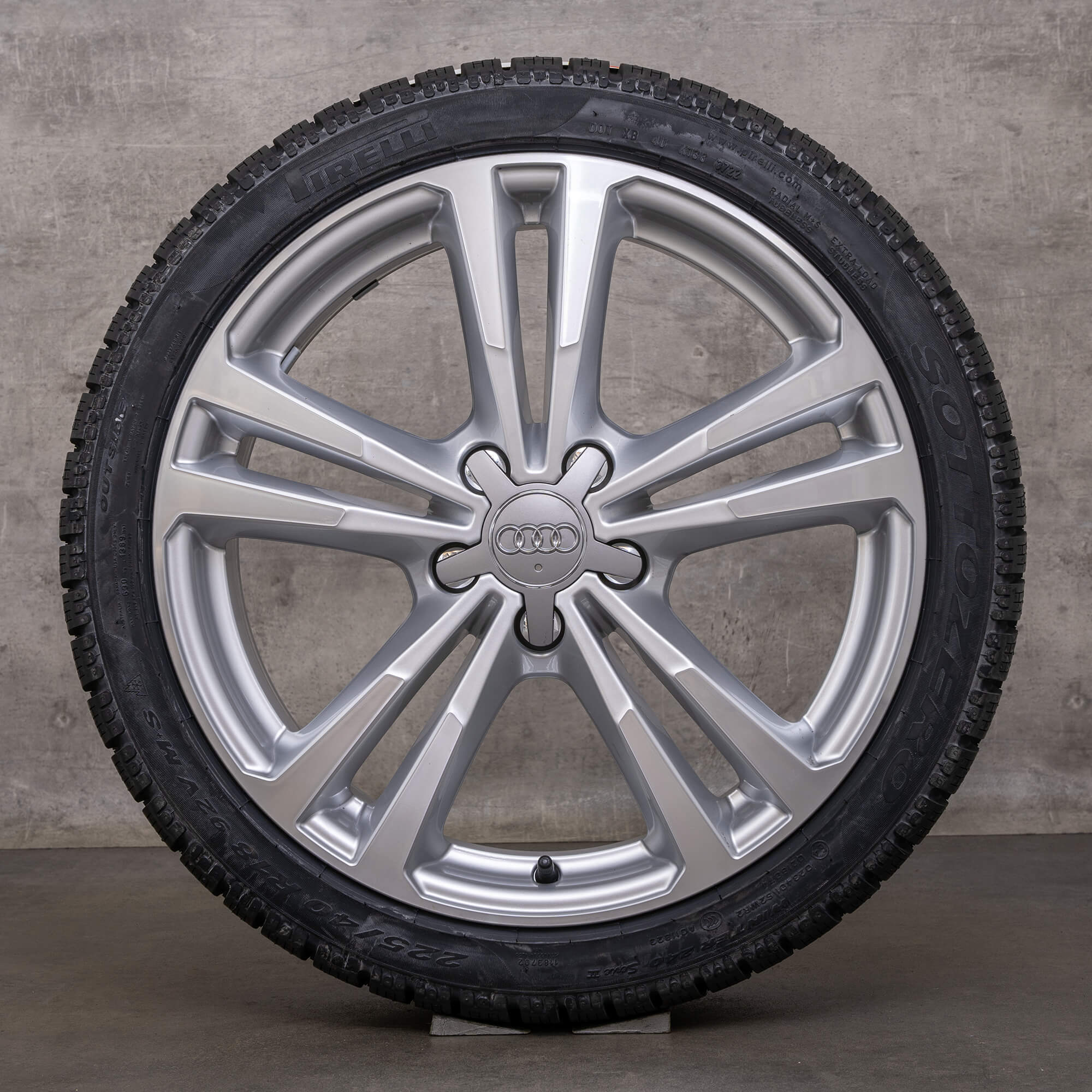 OEM Audi A3 S3 winter wheels 18 inch 8V Sportback rims 8V0601025BL silver high gloss NEW