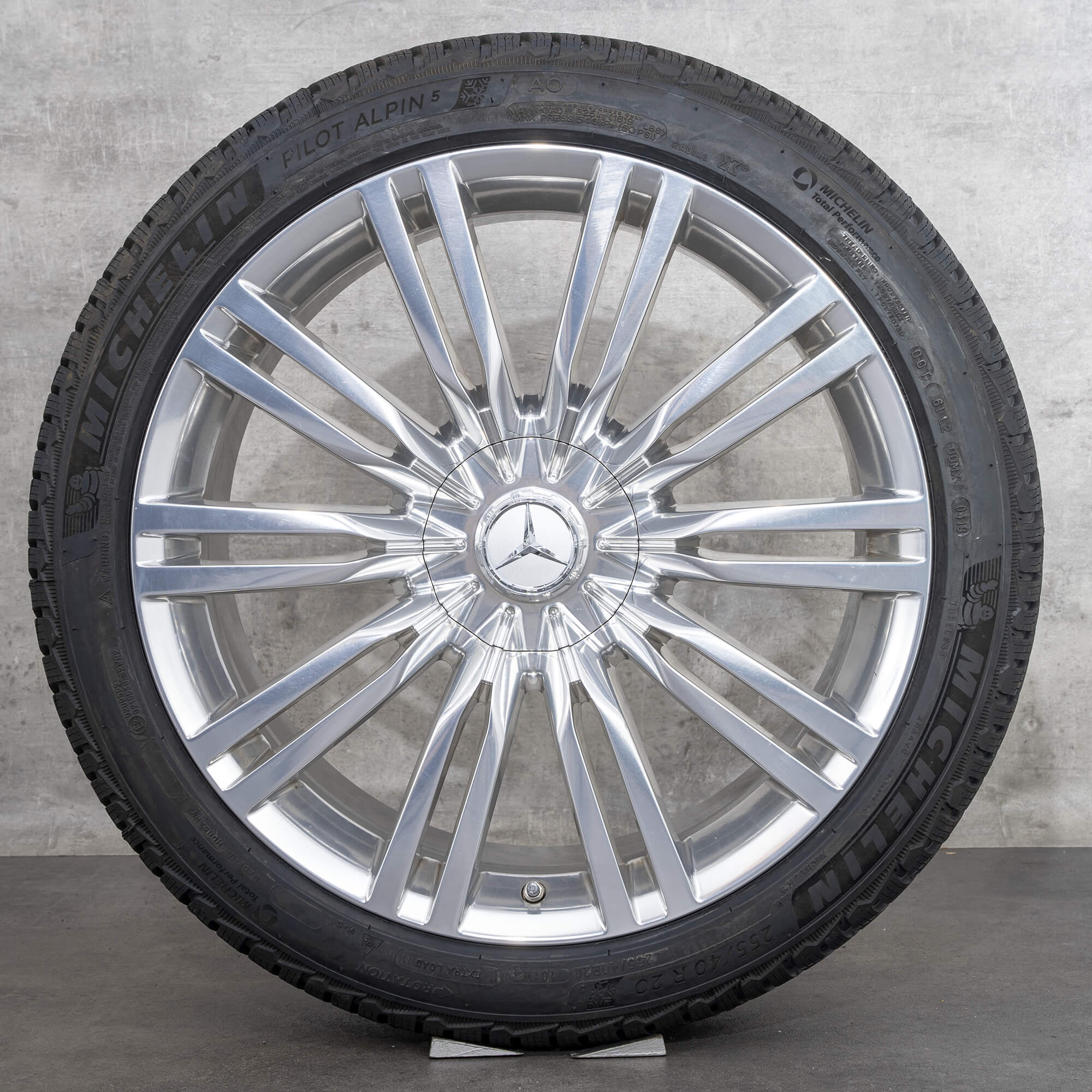 Alkuperäiset Maybach Mercedes Benz S-sarja vanteet 20 tuuman W223 Z223 talvirenkaat A2234014000 kromi