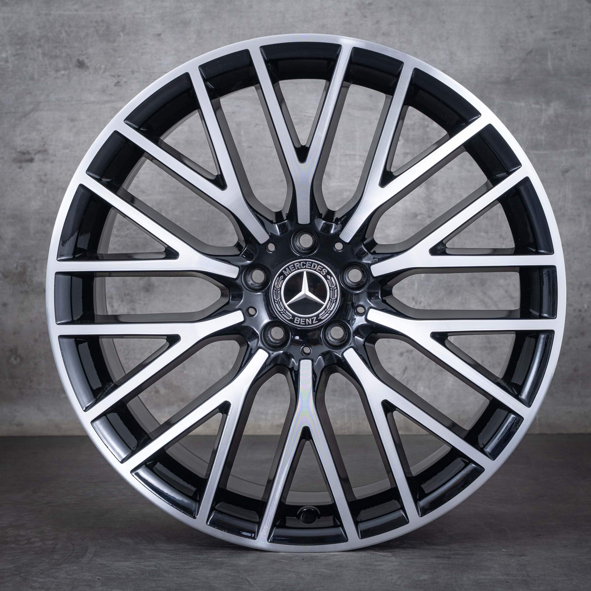 Alkuperäiset Mercedes Benz S-sarjan vanteet 20 tuumaa W223 V223 kesäpyörät A2234013800 musta kiillotettu