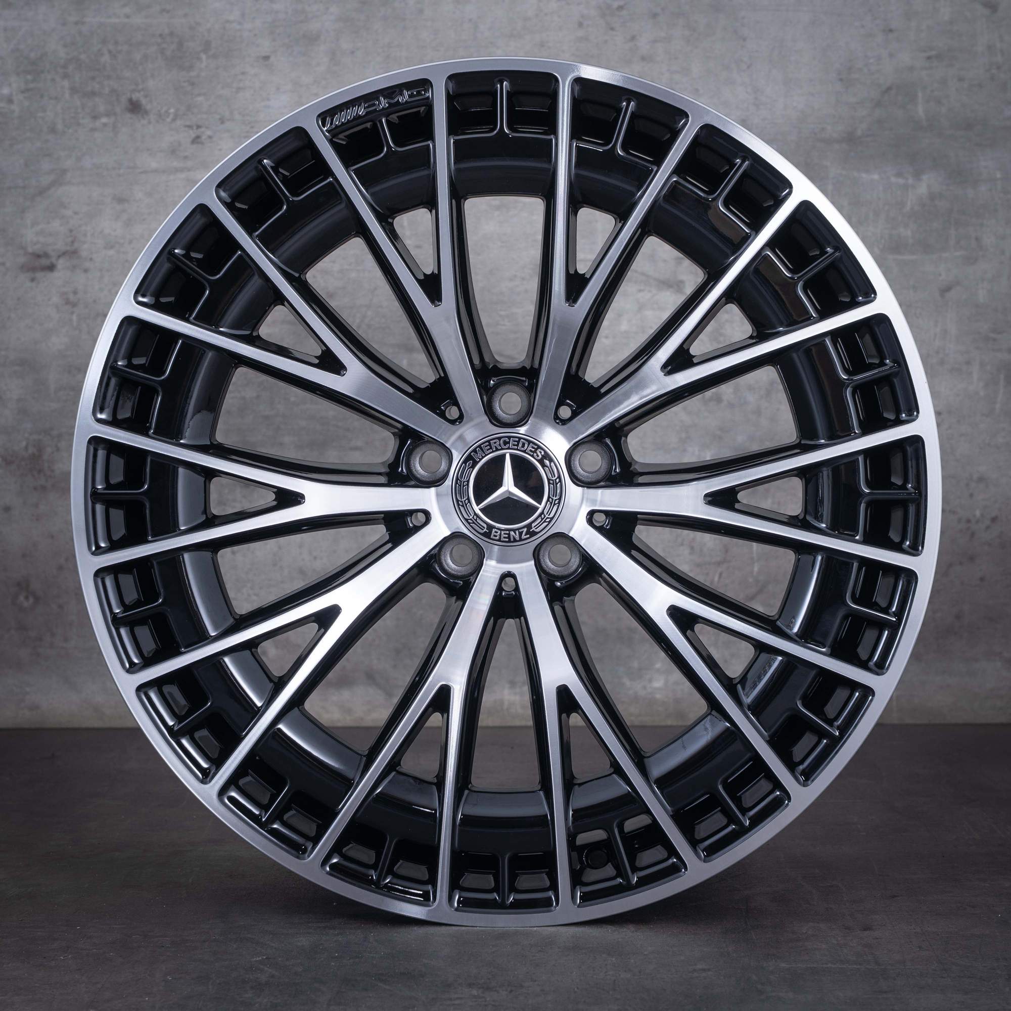 Oryginalne felgi Mercedes-Benz CLE 53 AMG 20 cali C236 A236 4Matic A2364012900 A2364013000 czarne przednie z felgami z technologią diamond cut NOWE