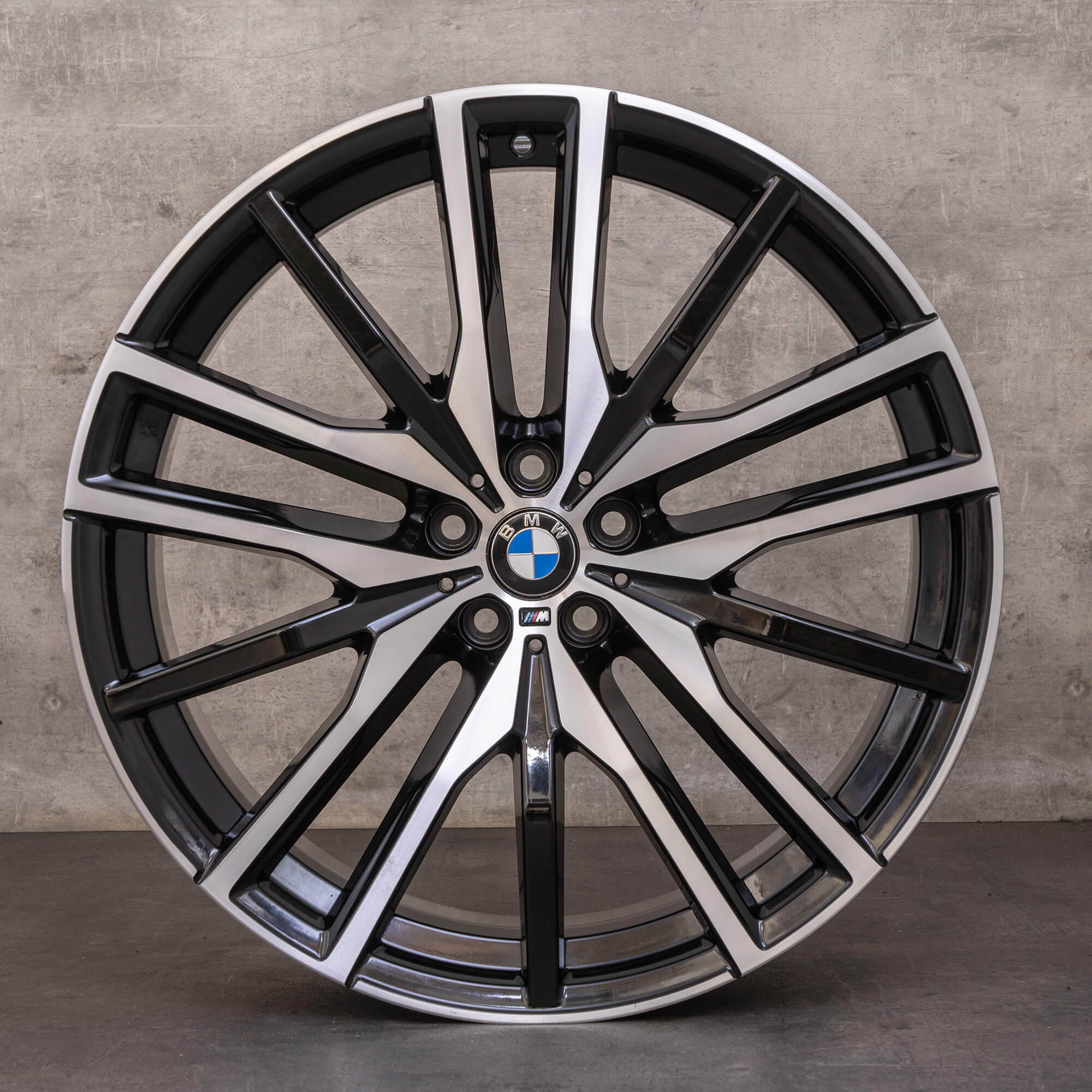 OEM BMW X5 X6 Rims 22 inch G05 G06 Styling 742 M 9882610 9882611