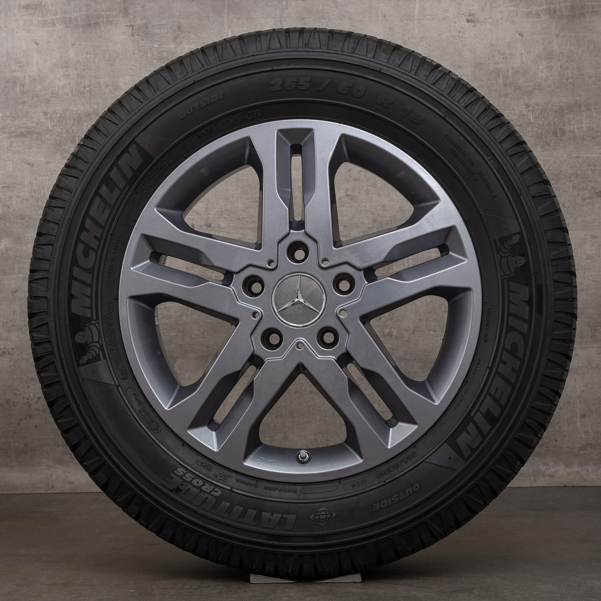Mercedes Benz G-Class W463 G350 G400 G500 summer wheels 18 inch rims grey
