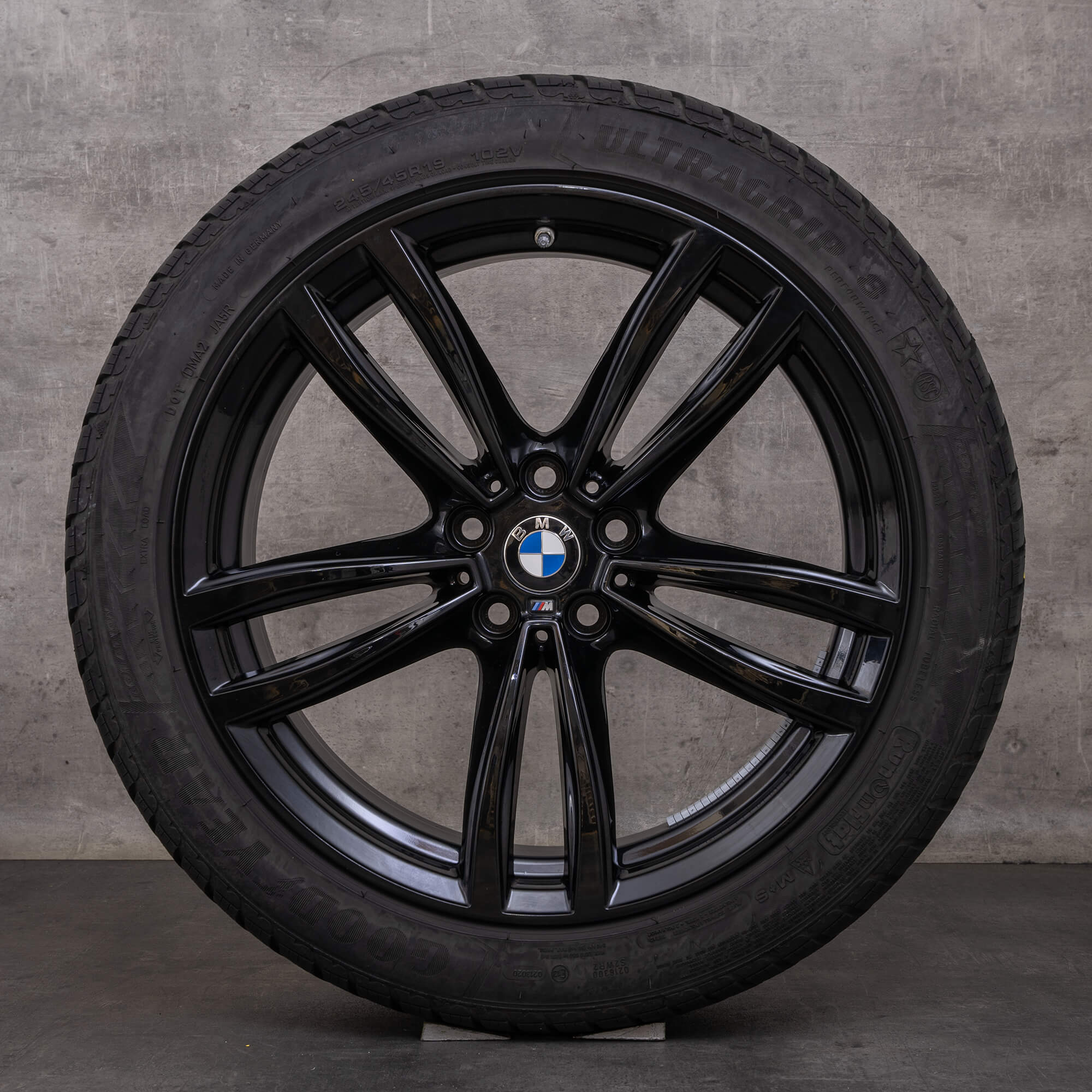 Original BMW Série 6 7 jantes e pneus inverno 19 polegadas G11 G12 GT G32 estilo 647 M 7850579 preto brilhante