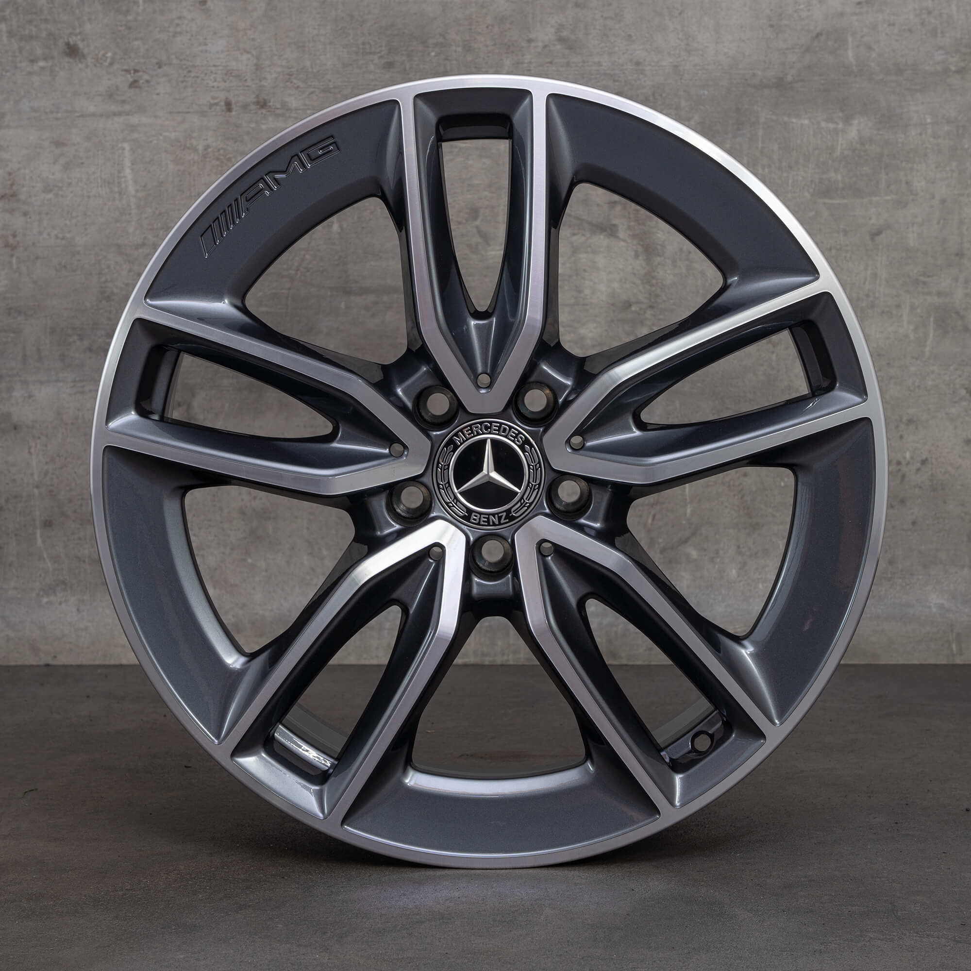 AMG 19 Zoll Mercedes Benz Felgen GLB35 X247 Alufelgen A2474011800 NEU