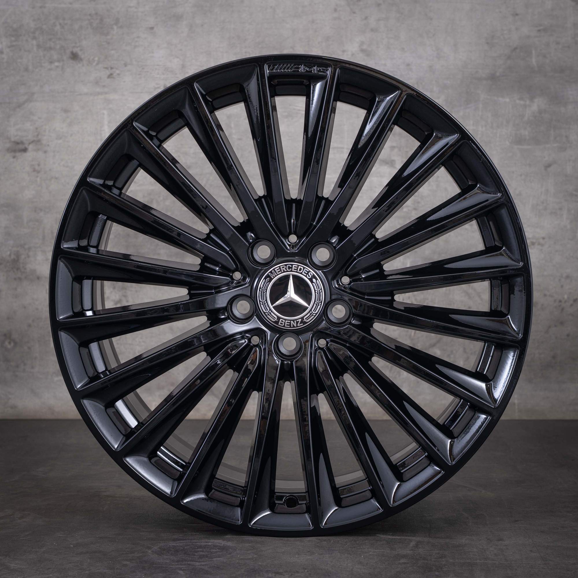 Alkuperäiset Mercedes-Benz C-sarjan AMG-vanteet 19 tuumaa W206 S206 A2064011900 A2064012000 kiiltävä musta UUDET