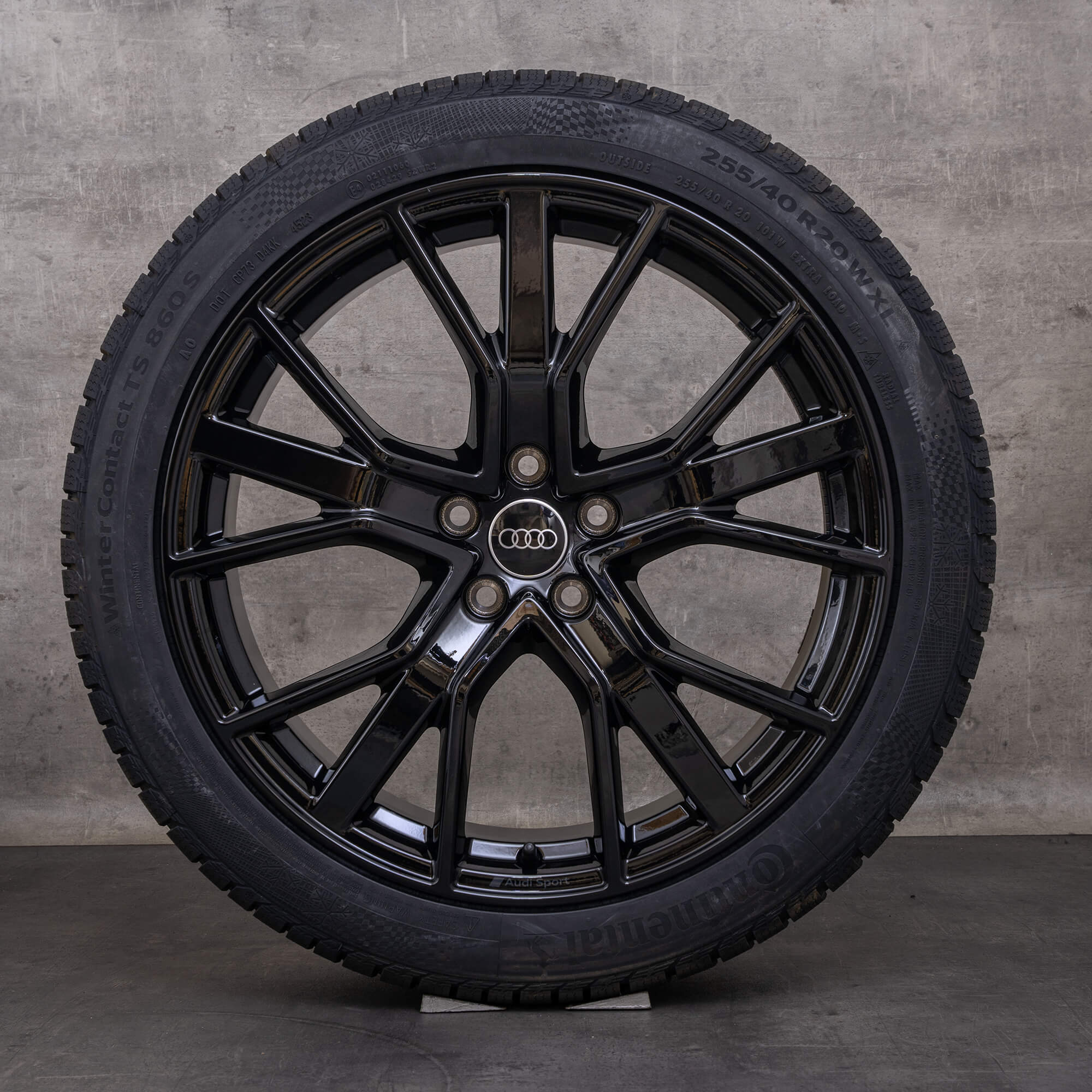 Original Audi Q3 RSQ3 fälgar 20 tum F3 vinterhjul 83A601025BD svart glans NY