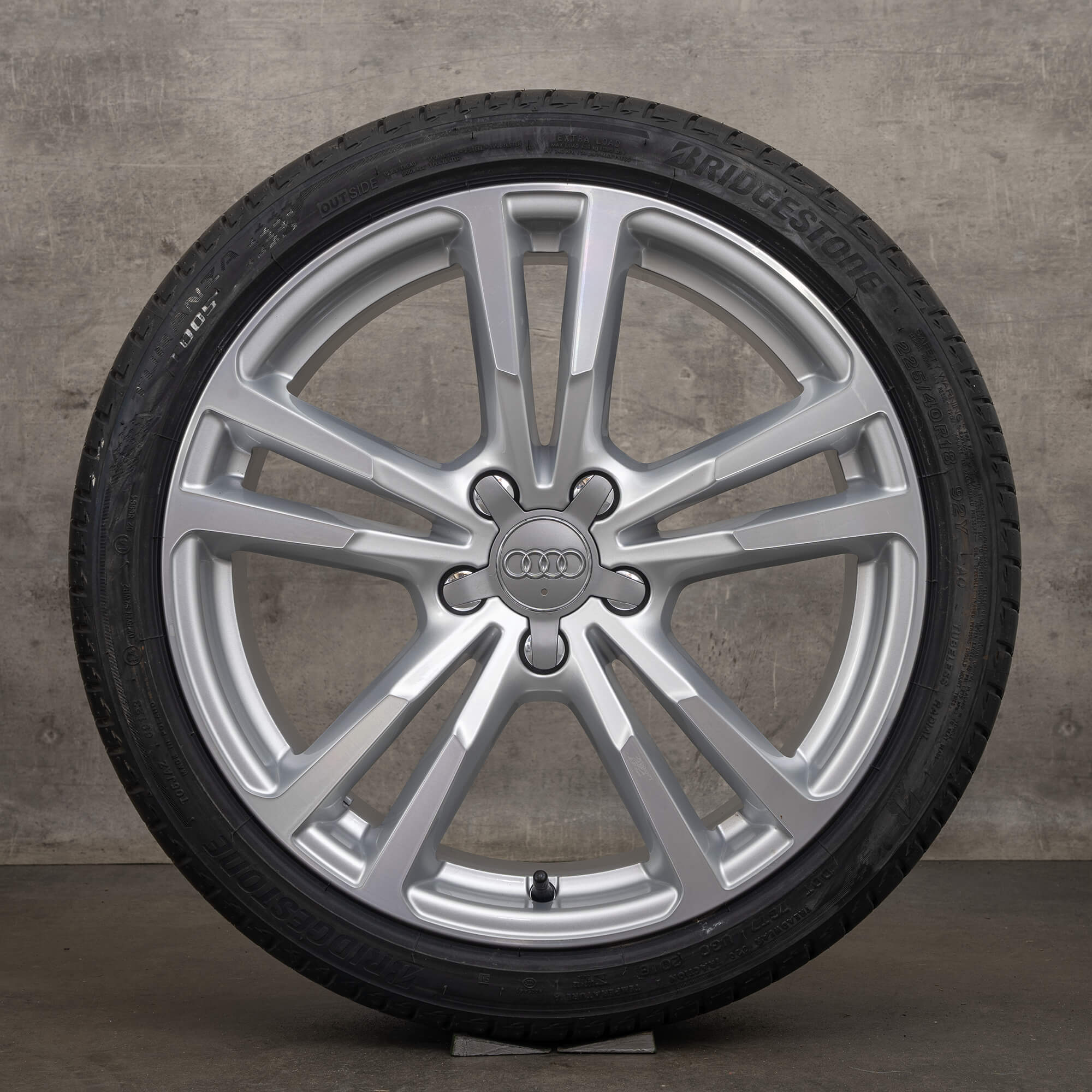 Jantes Audi A3 S3 genuínas de verão 8V 8Y 18 polegadas 8V0601025BC prateadas polidas novas
