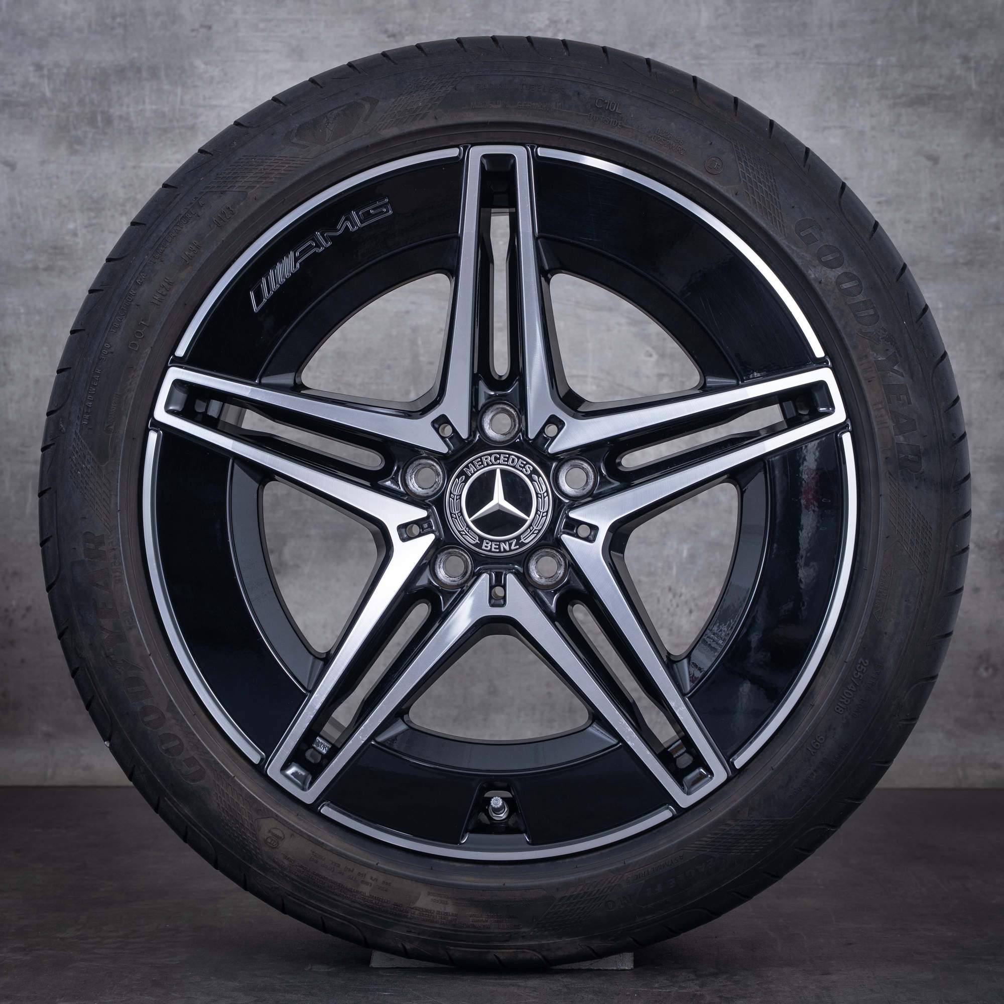 Jante originale de iarnă Mercedes-Benz Clasa C hibrid 18 inci W206 S206 C300e C300de C400e coduri A2064017600 A2064016600 negre față diamantate