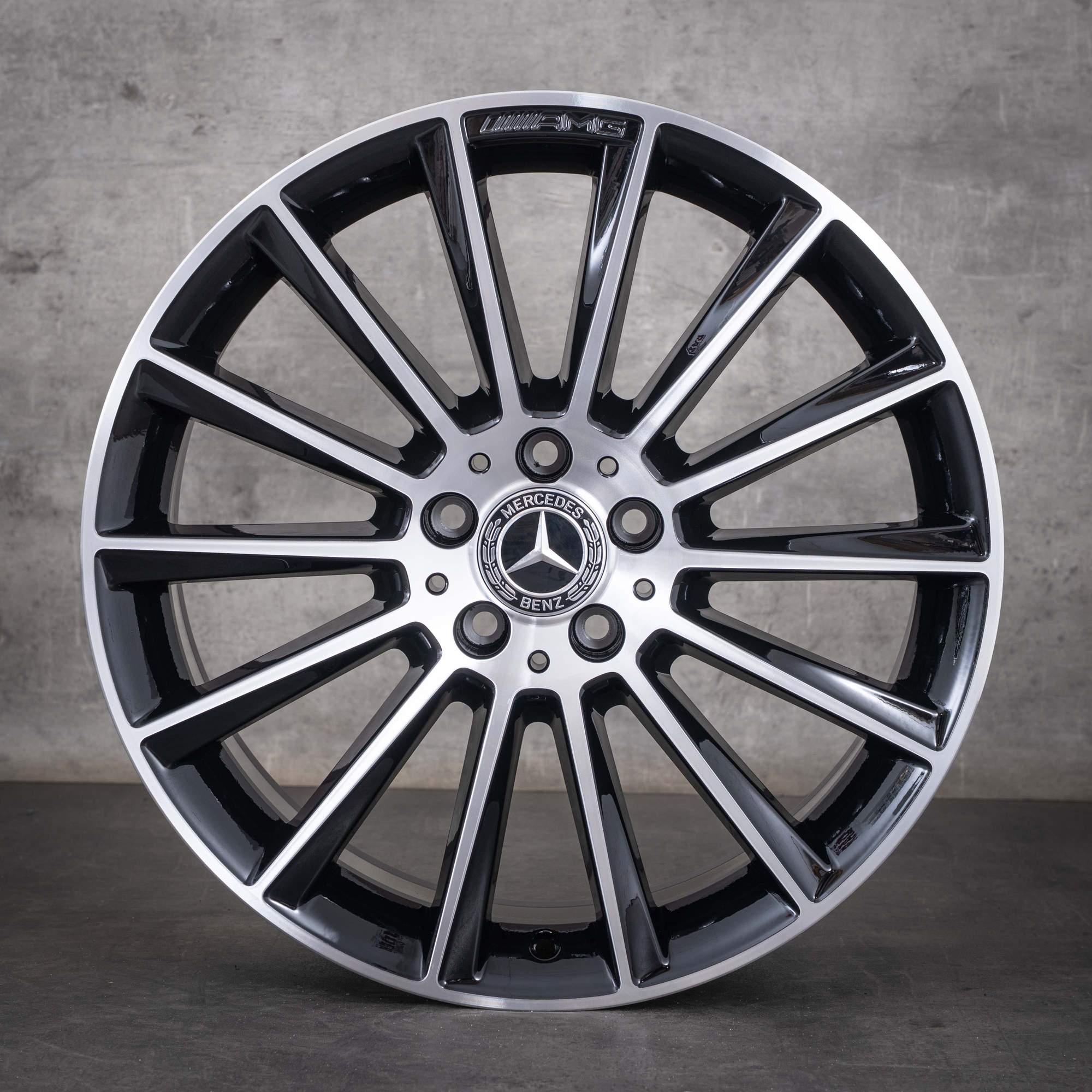 Original Mercedes Benz C-Klasse AMG Felgen 19 Zoll W205 S205 C205 A205 A2054011300 A2054011400 schwarz glanzgedreht NEU