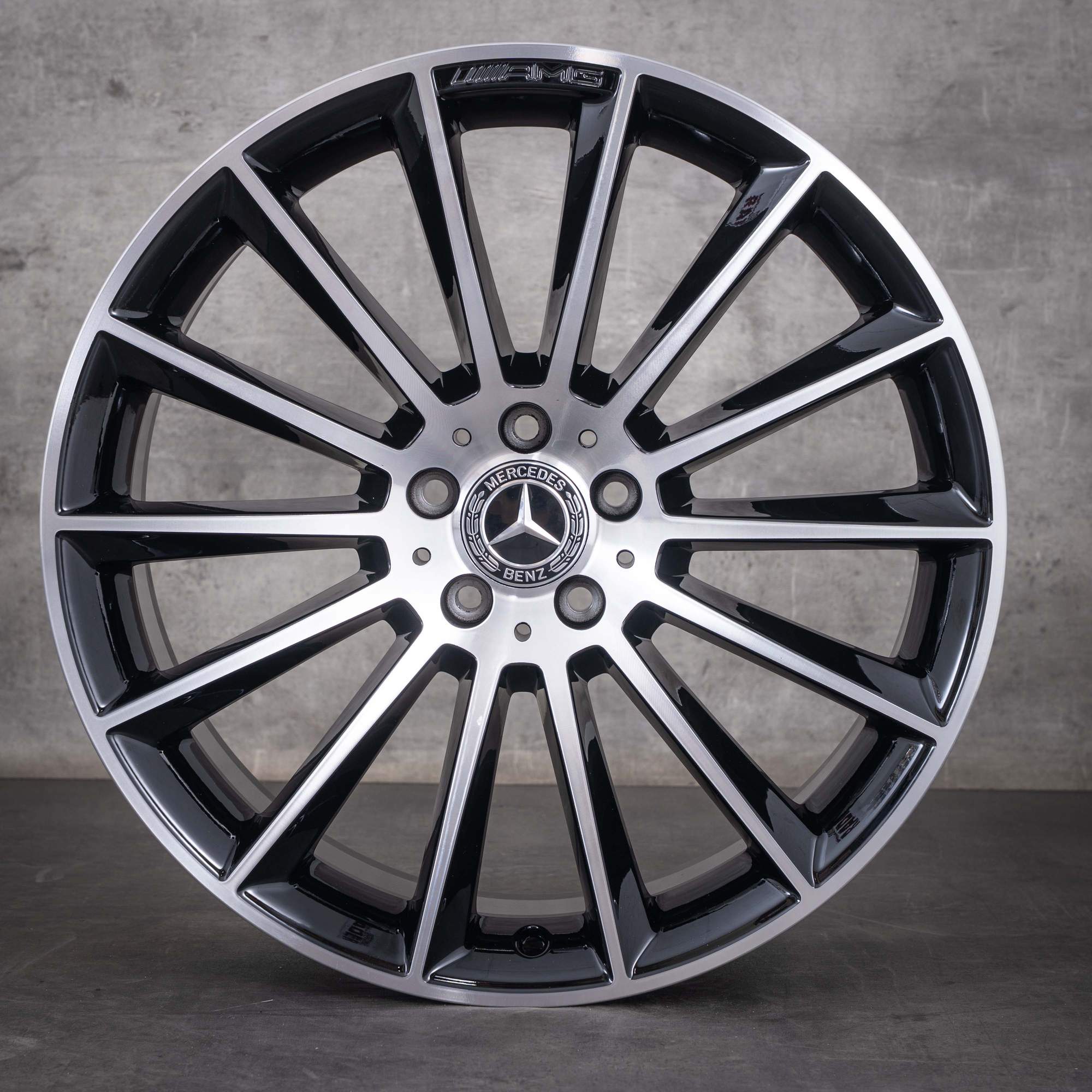 Jantă originală Mercedes-Benz AMG CLS de 20 inci 257 A2574012000 cu spițe multiple diamantate NOUĂ