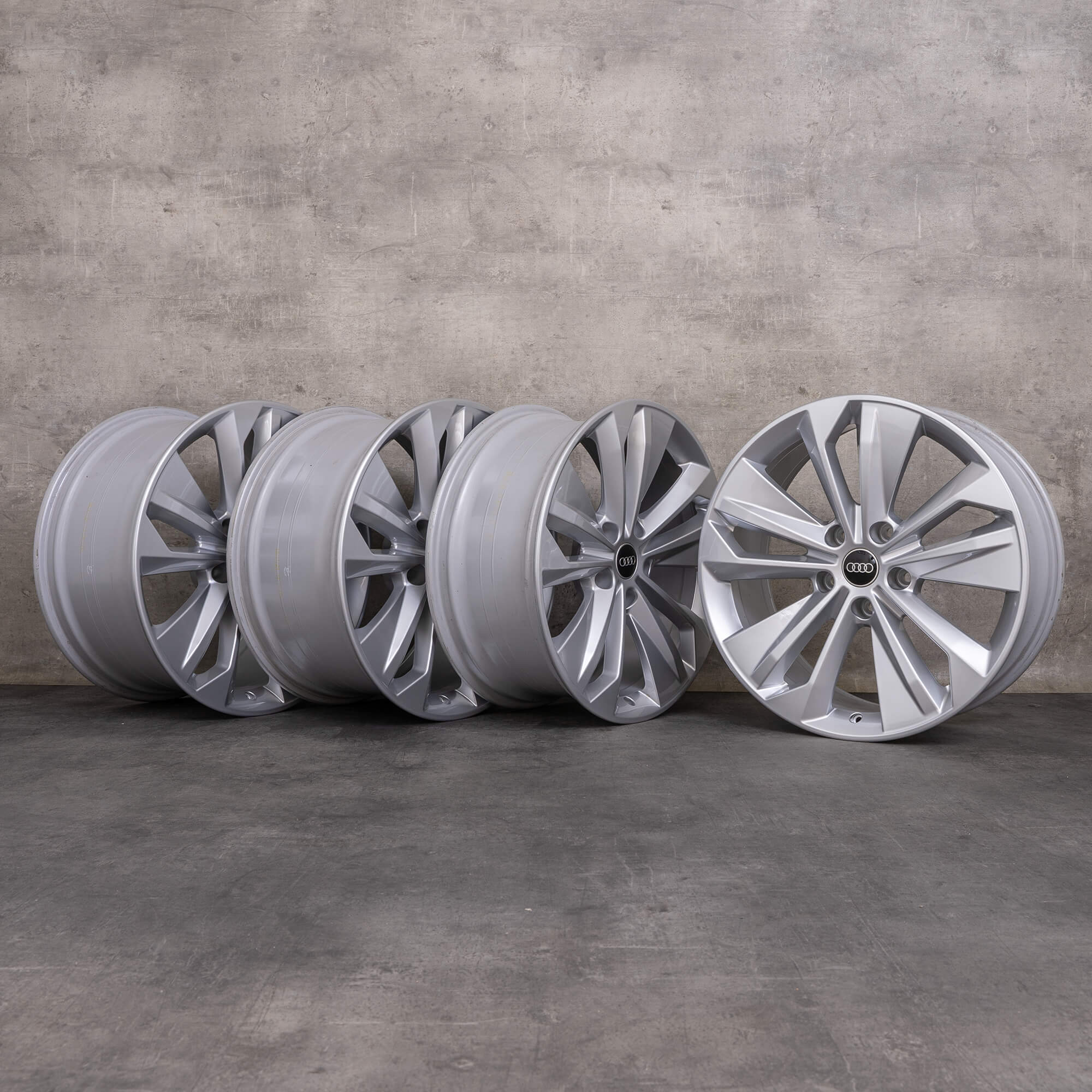 Original Audi Q6 SQ6 e-tron Jantes 20 pouces GF 85H601025BP 85H601025BQ Flax argent