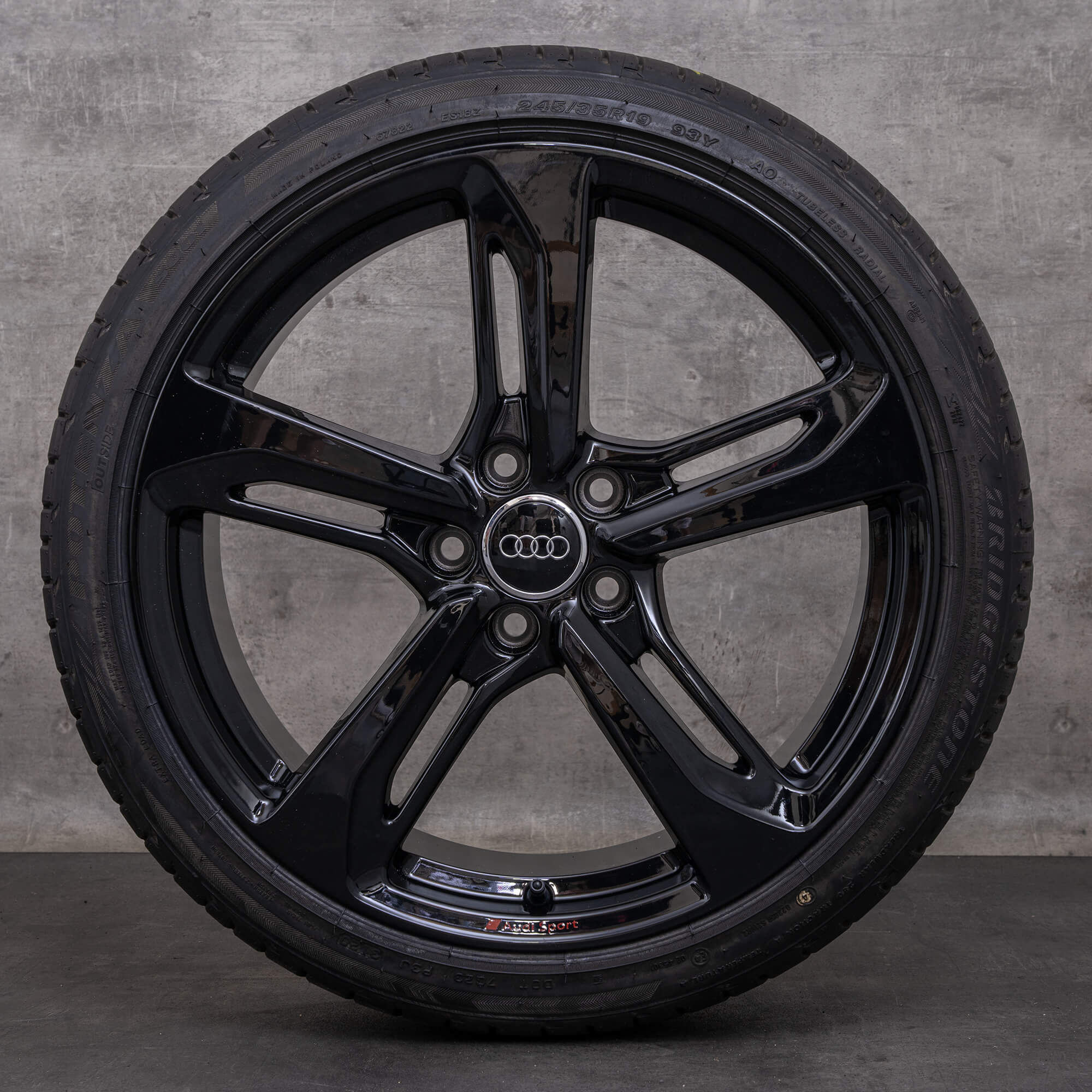 Original Audi TT TTS TTRS fälgar 20 tum FV 8S sommarhjul 8S0601025T svart högglans svarvad