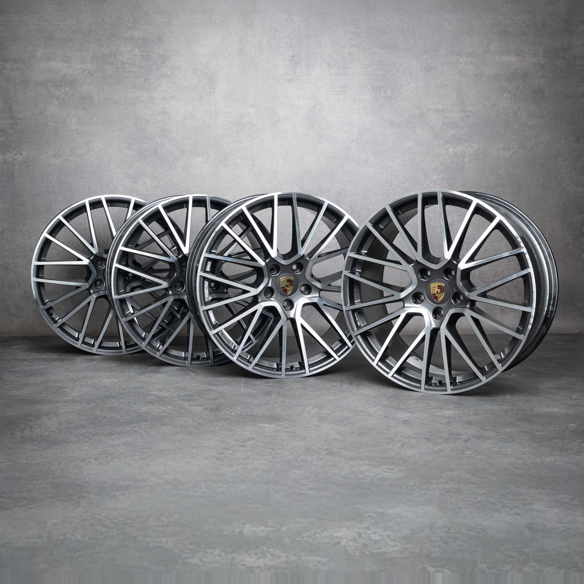 Alkuperäiset Porsche Cayenne 9YA Coupe vanteet 22 tuumaa 9Y3601025AL 9Y3601025AM RS Spyder titaani kiillotettu.