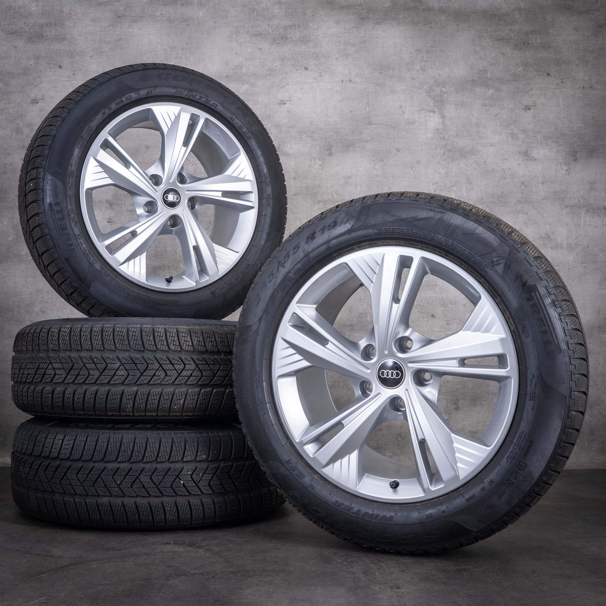 Alkuperäiset Audi Q6 e-tron -talvirenkaat 19 tuuman GF-vanteet 85H601025BK 85H601025BL Flag hopea