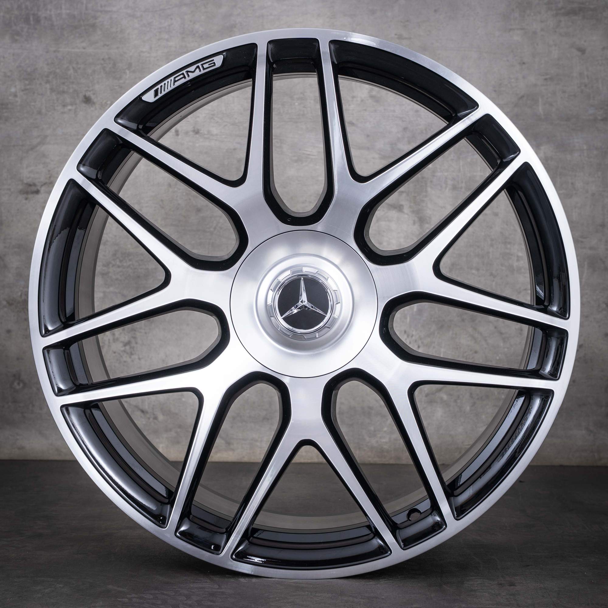 OEM Mercedes-Benz G-Class G63 AMG 22-inch rims W465 W463A A4634012000, Black, diamond cut, NEW