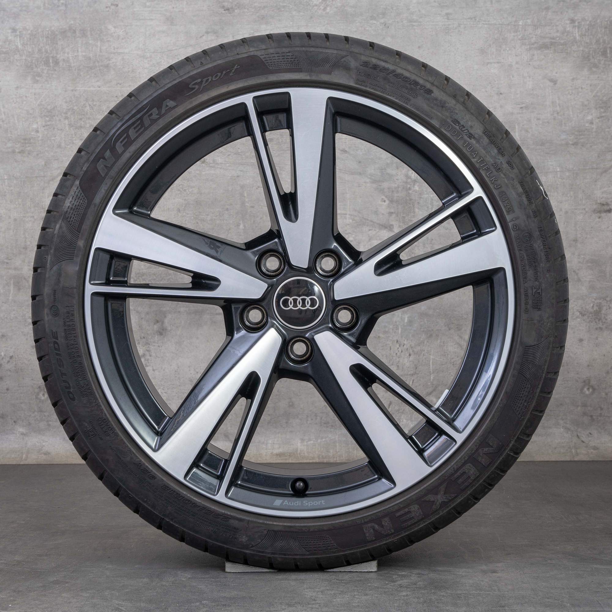 Audi A3 S3 originales ruedas de invierno 18 pulgadas Blade 8Y llantas 8Y0601025N granito pulido