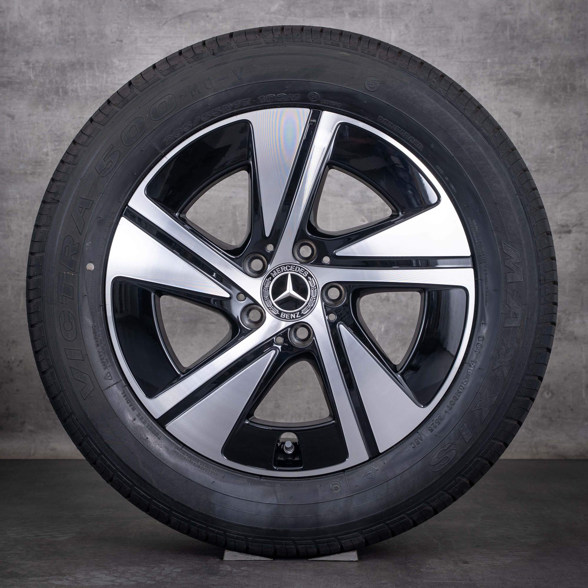 Alkuperäiset Mercedes-Benz V-sarjan Vito-talvirenkaat 17 tuumaa 447-vanteet A4484011400 diamond cut mustat