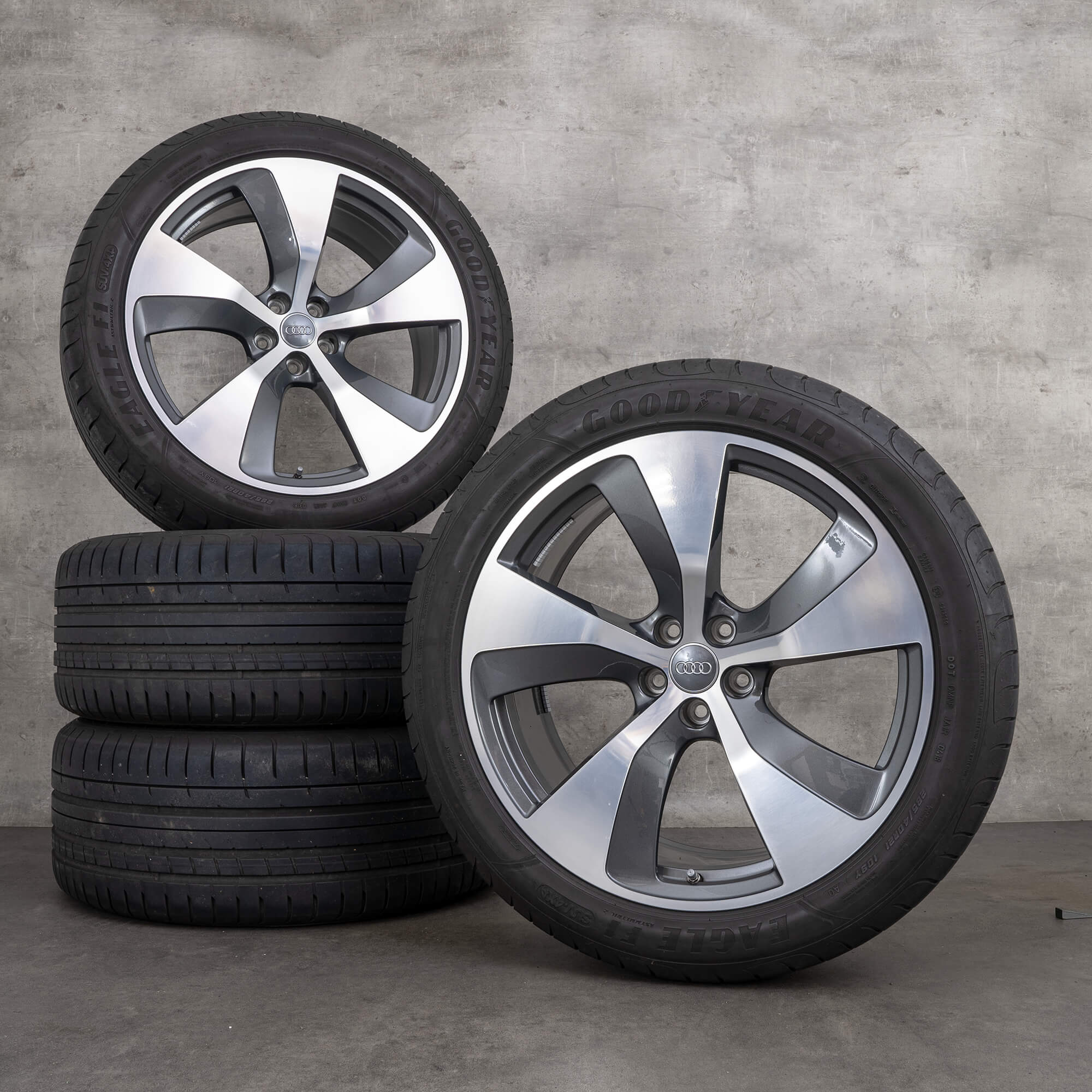 Oryginał Audi Q7 SQ7 felgi 21 cali 4M koła letnie turbina wzór 4M0601025E tytan polerowane