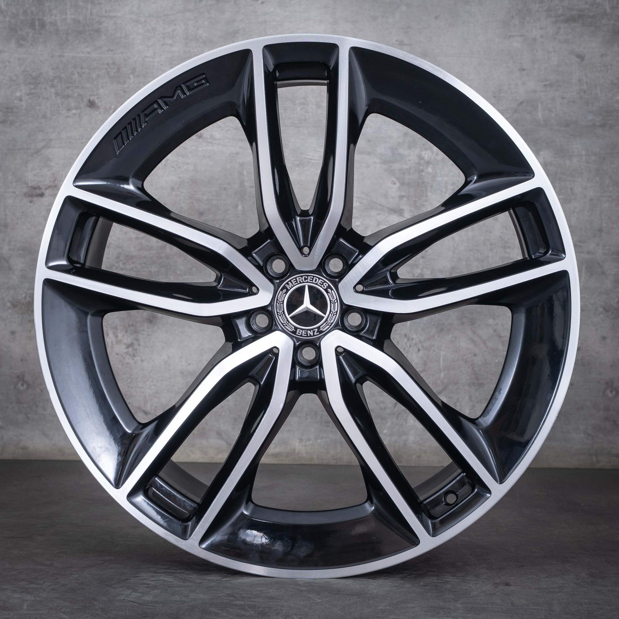 Oryginał Mercedes Benz GLE AMG felgi 22 cale V167 C167 koła letnie A1674013600 A1674013700 czarne Polerowane