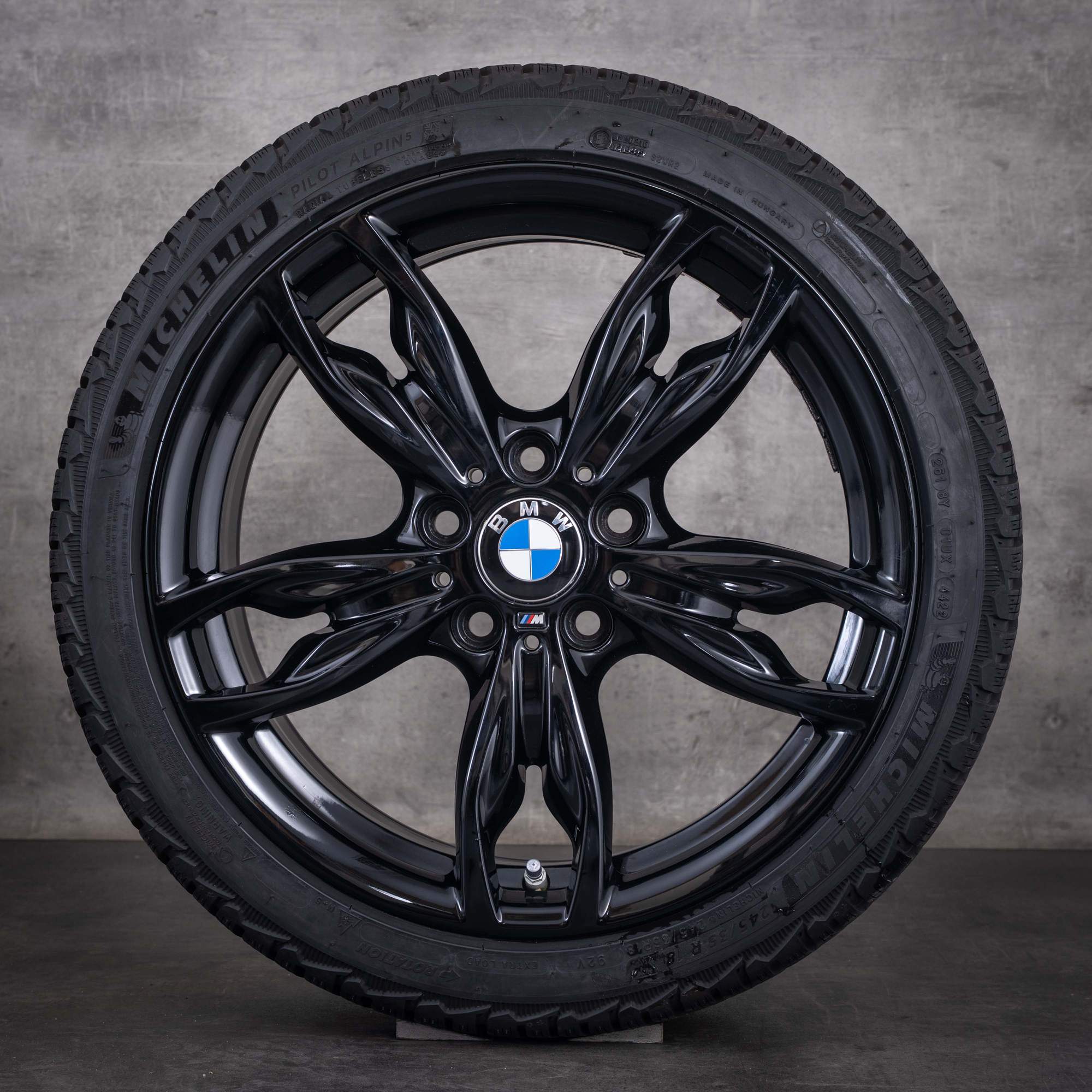 Original BMW iX3 Winterräder 19 Zoll G08 Felgen Styling 842 6895627 jet black