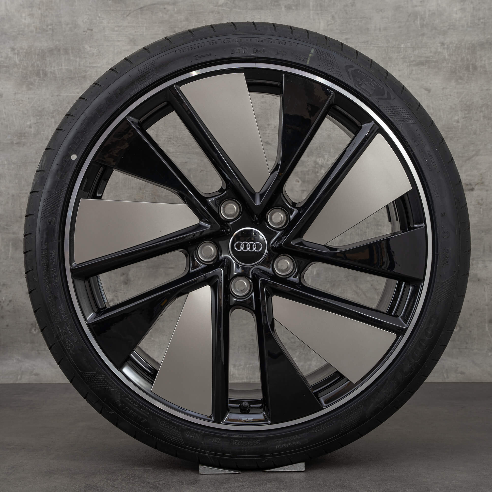 Cerchi Audi 21 pollici e-tron GT RS ruote estive pneumatici estivi 4J3601025J