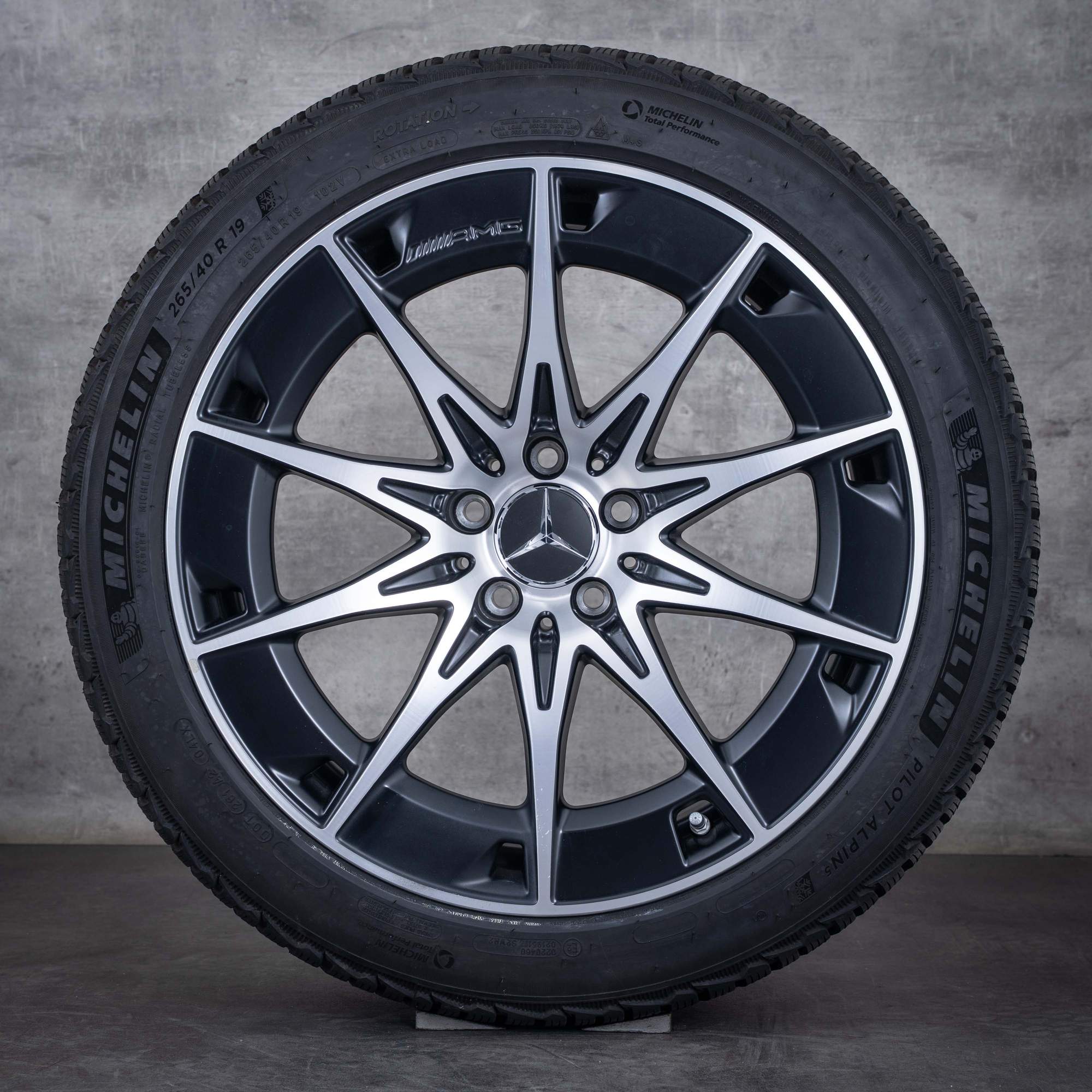 Oryginalne koła zimowe Mercedes Benz CLE 53 AMG 19 cali C236 A236 Felgi A2364012700 A2364012800 czarny mat Polerowane