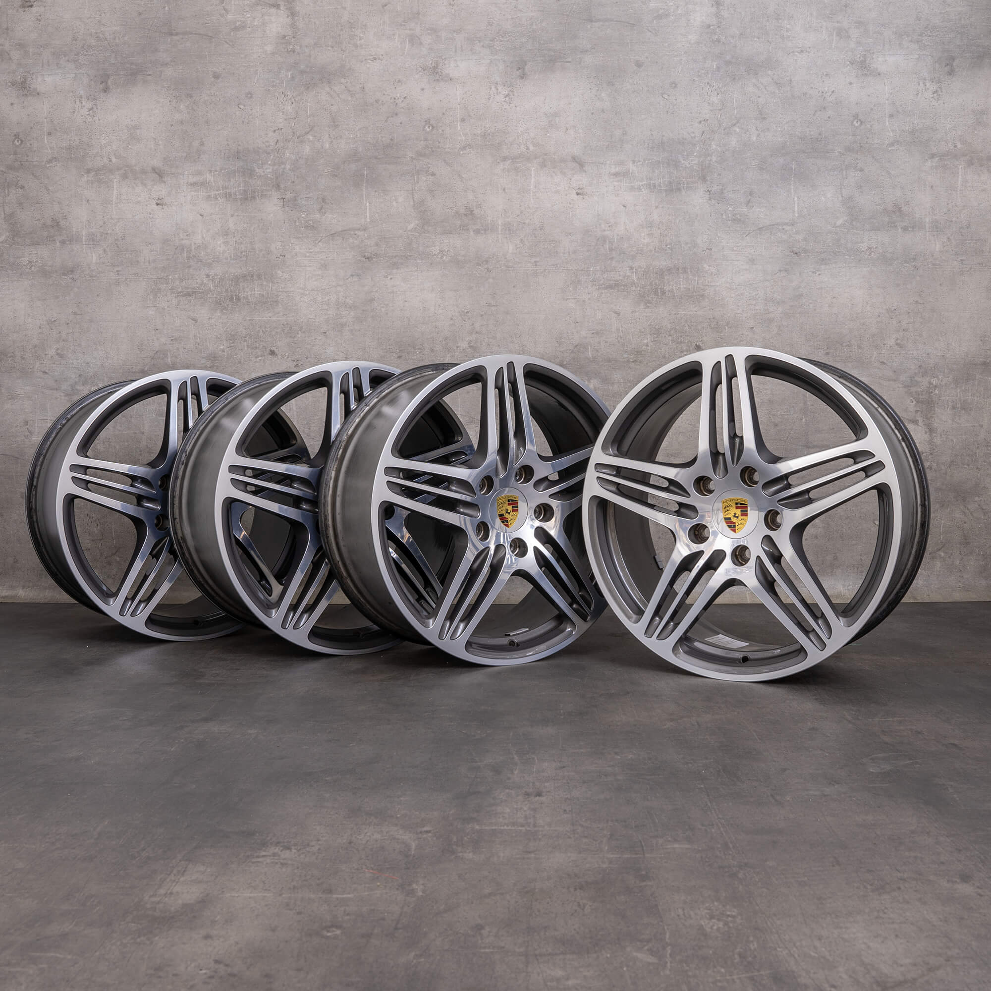 Originální disky na auto Porsche 911 997 C4 4S Turbo I 99736215602 99736216202 titan leštěné