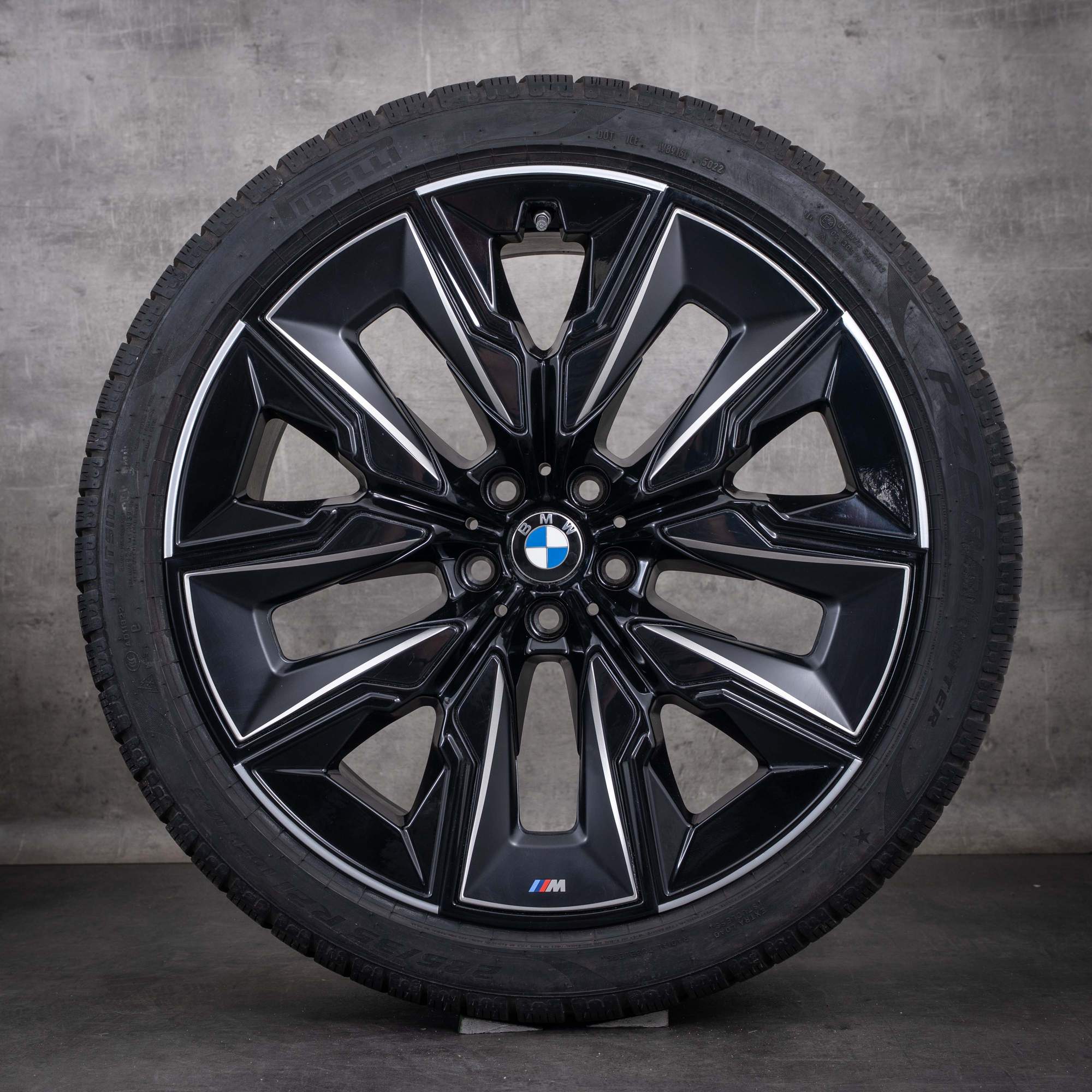 OEM BMW 7 Series i7 X3 winter wheels 21-inch G70 G45 rims Styling 909 M 5A41F78 5A41F79 black diamond cut
